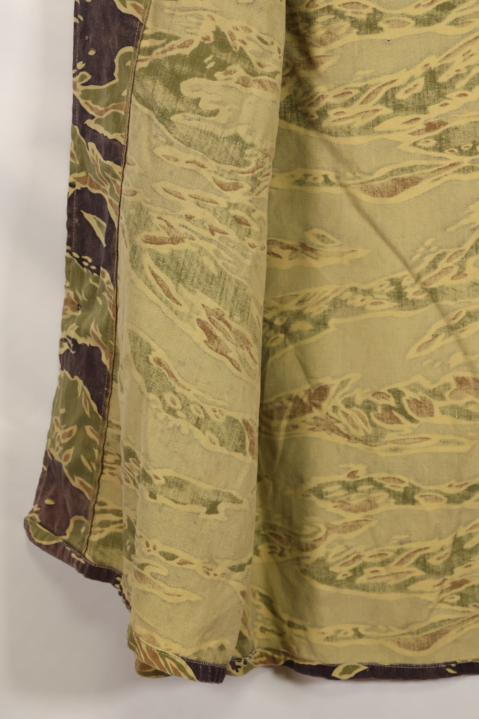 実物　レイトウォーパターン　USサイズ　タイガーストライプ　シャツ　ポケット改造あり　中古品