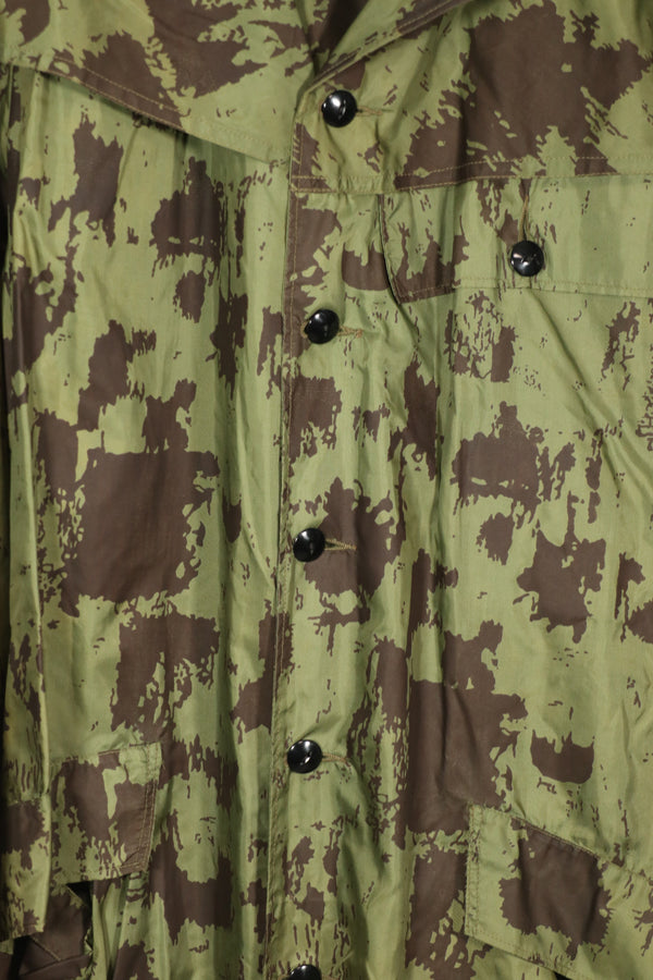 実物　1967年製　オーストラリア軍　レインコート　中古品　退色あり　使用感あり