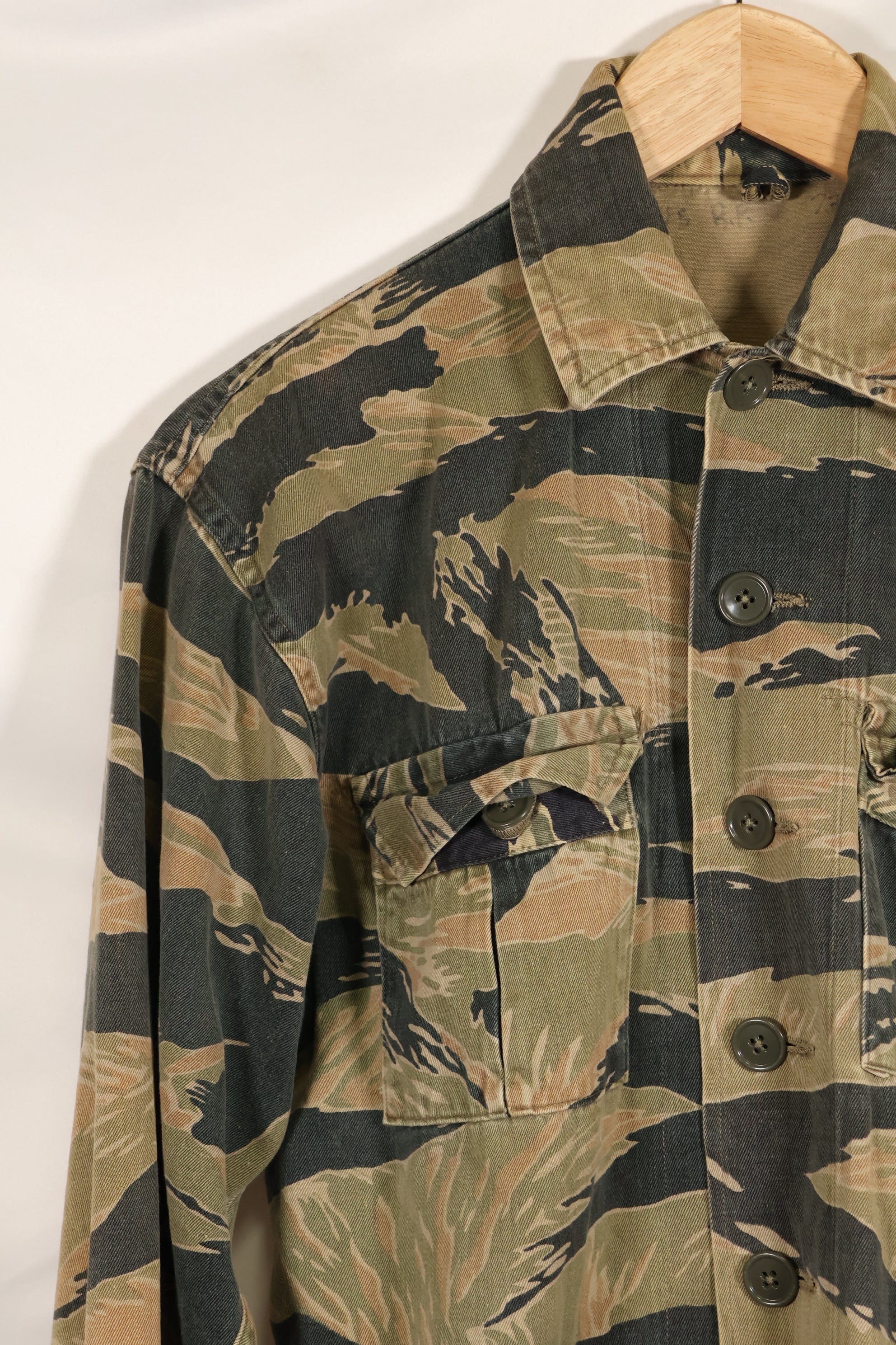 推定1960年代後半〜1970年代　ローカルメイド　タイガーストライプ　シャツ　中古品