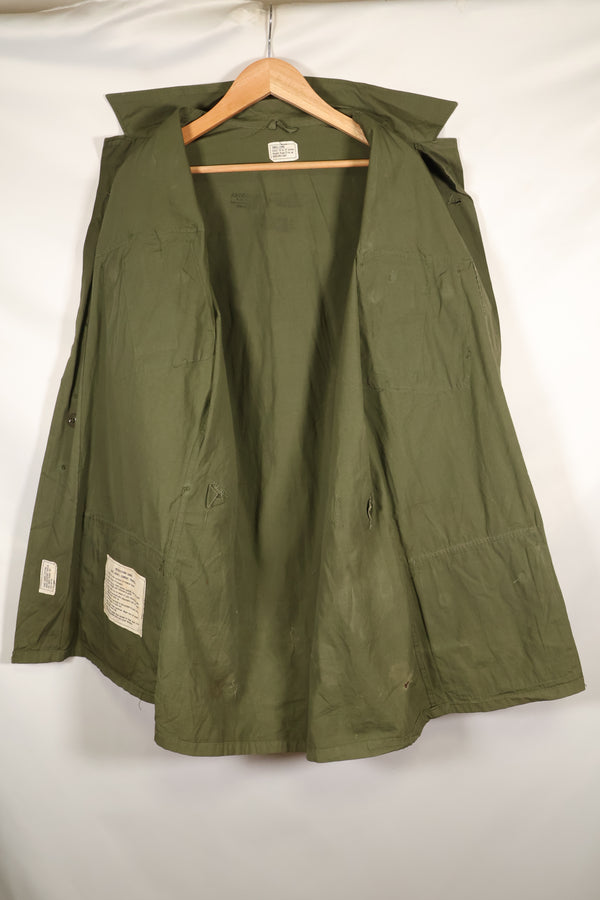 Circa 1965  S-L  2nd Model Jungle Fatigue Jacket  Stains and scuffs  Used