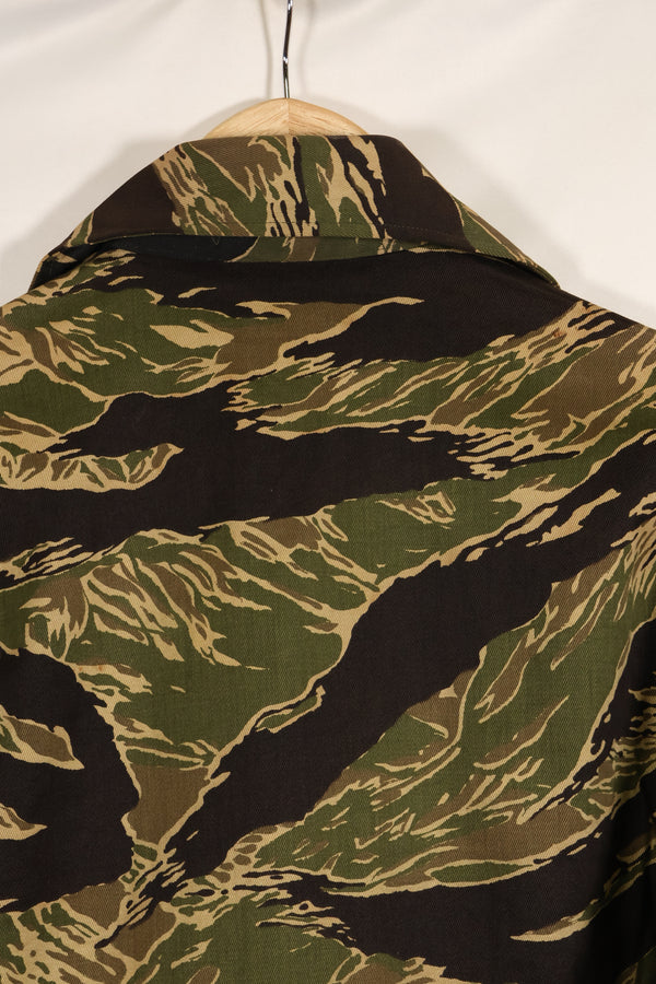 実物　デッドストック　沖縄タイガー　タイガーストライプ　USカットシャツ　US-S　日本本土縫製　汚れあり