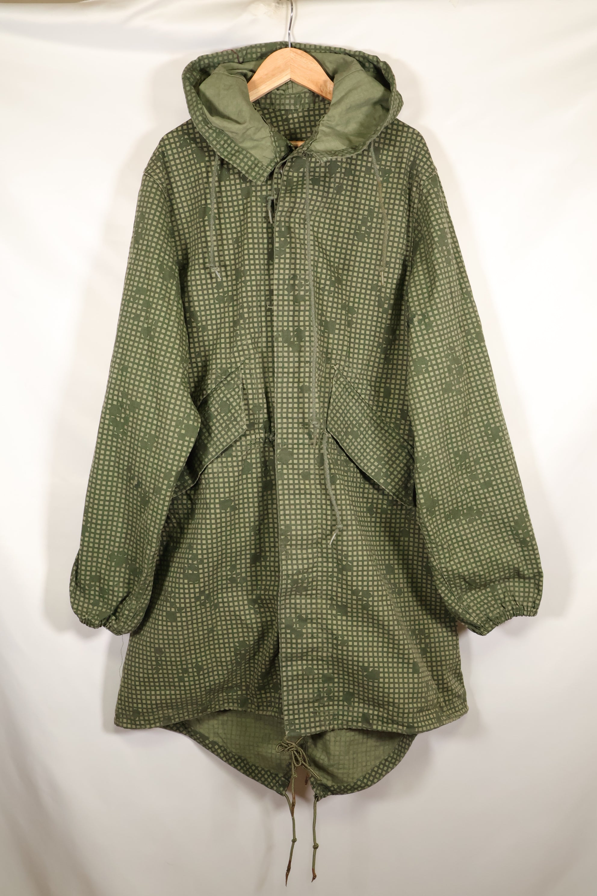 1981 Contract, SMALL, Early Model, U.S. Army, Desert Night Parka, Camouflage Parka, Used