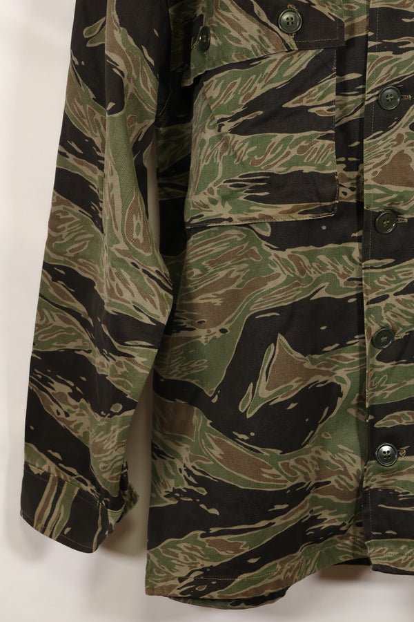 実物　USカット　シルバータイガーストライプ　シャツ　推定US-M　状態良い　背面ステンシルあり