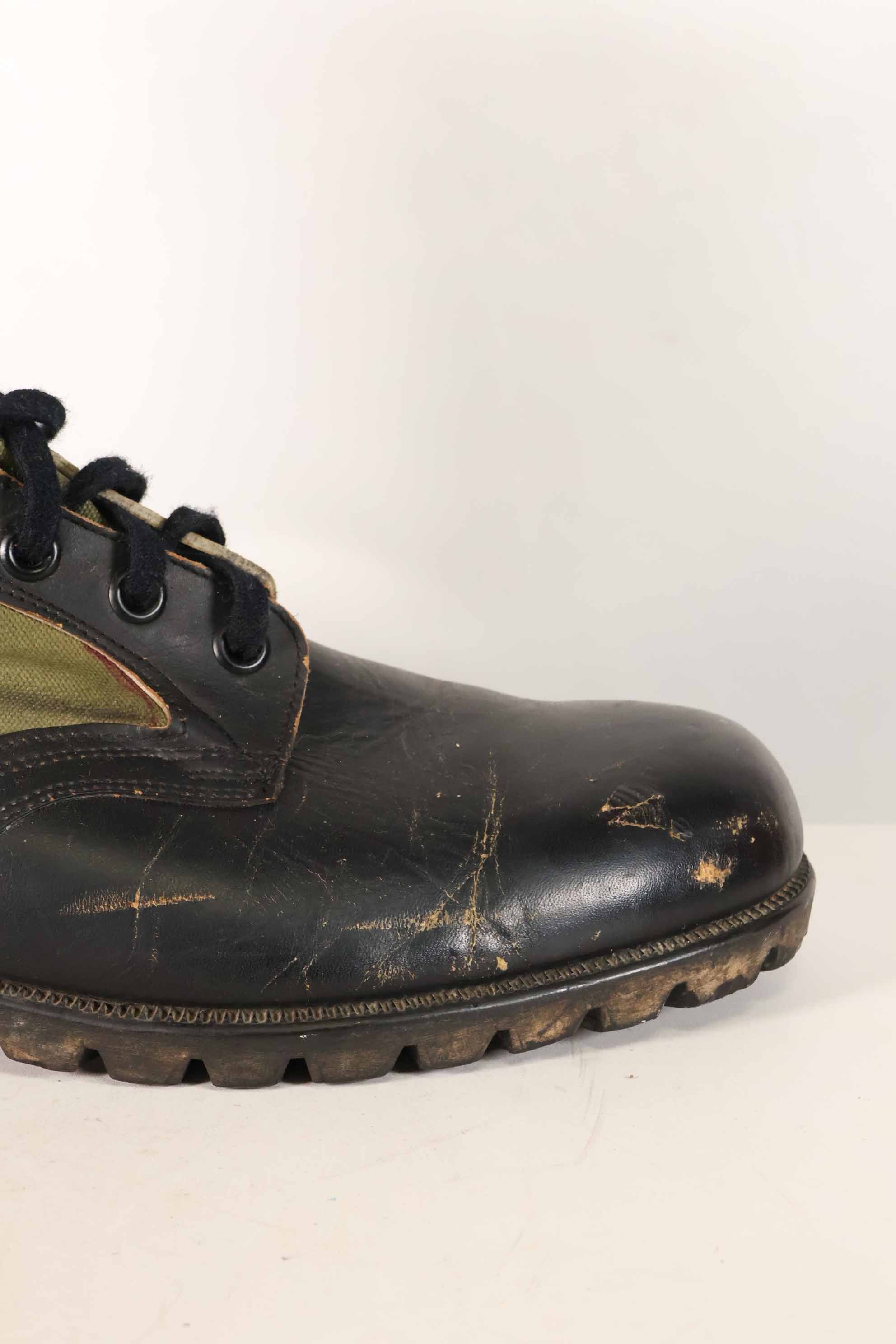 1962 Contract 1st Model U.S. Army Jungle Boots Vibram Sole 13R Used