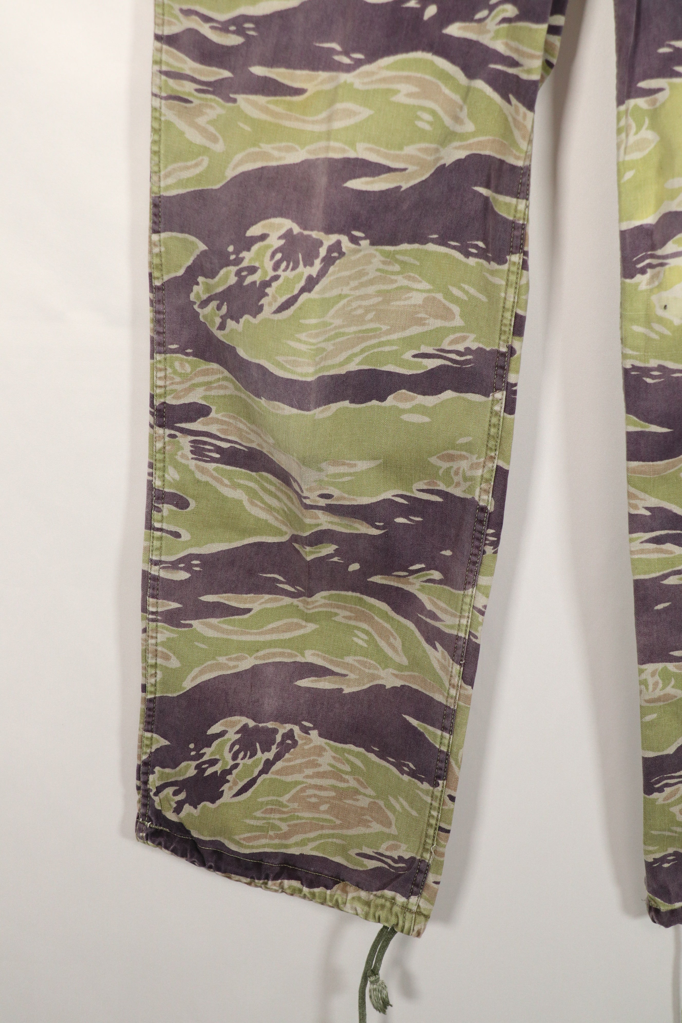 正品二手重磅面料二战后期款式虎纹裤。