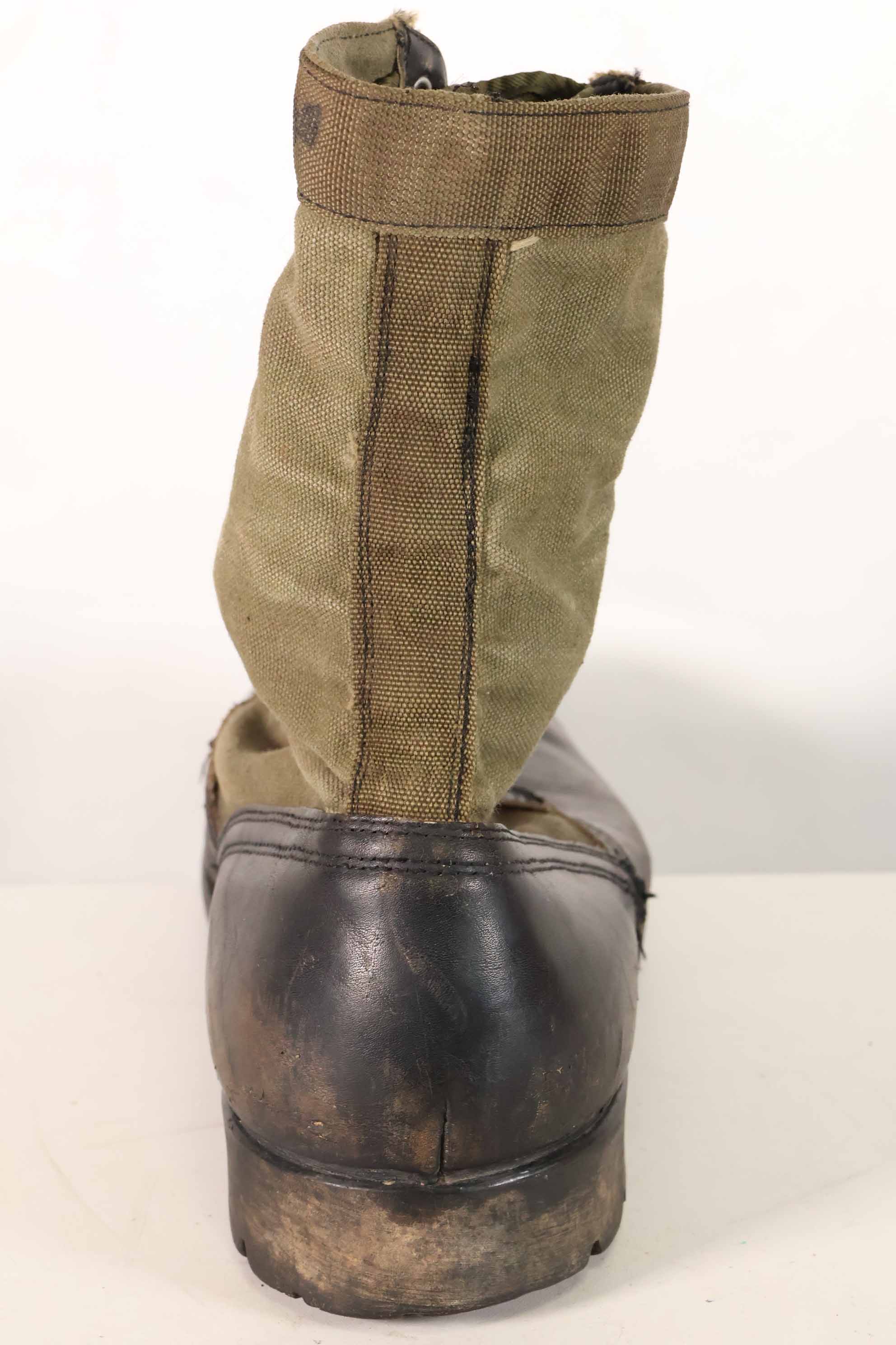 1964 Contract 2nd Model U.S. Army Jungle Boots Vibram Sole 13R Used