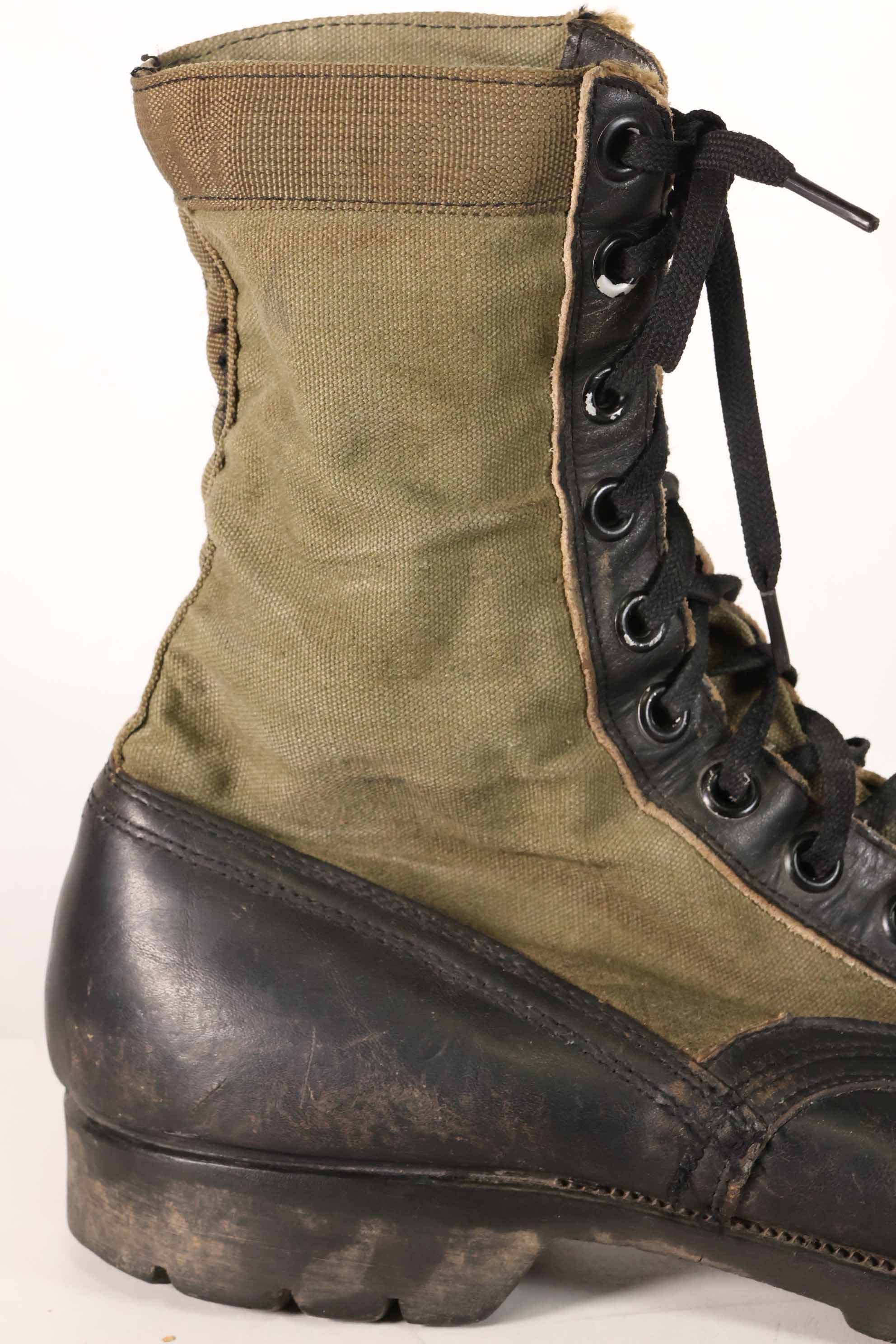 1964 Contract 2nd Model U.S. Army Jungle Boots Vibram Sole 13R Used