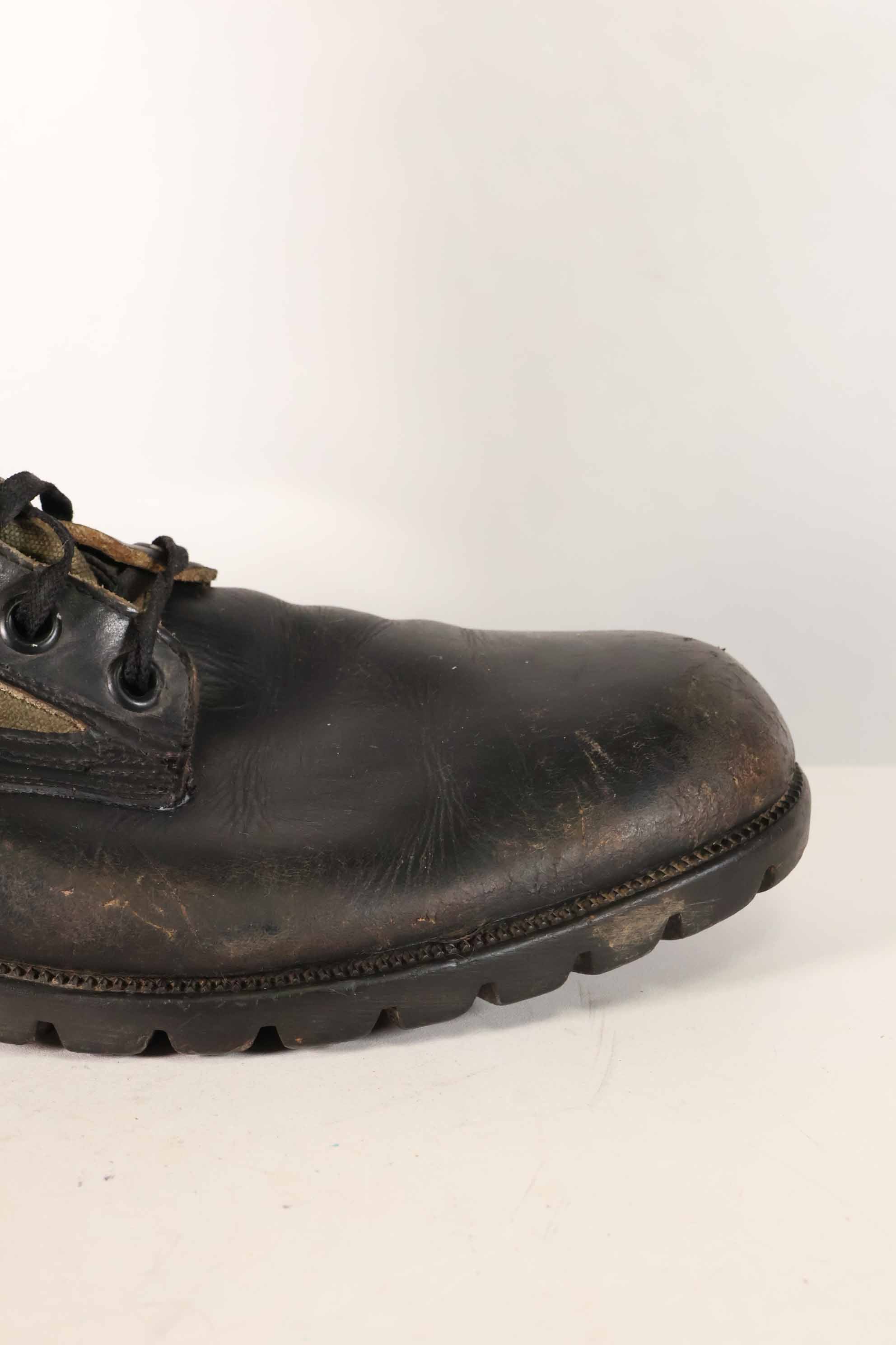 1964 Contract 2nd Model U.S. Army Jungle Boots Vibram Sole 13R Used