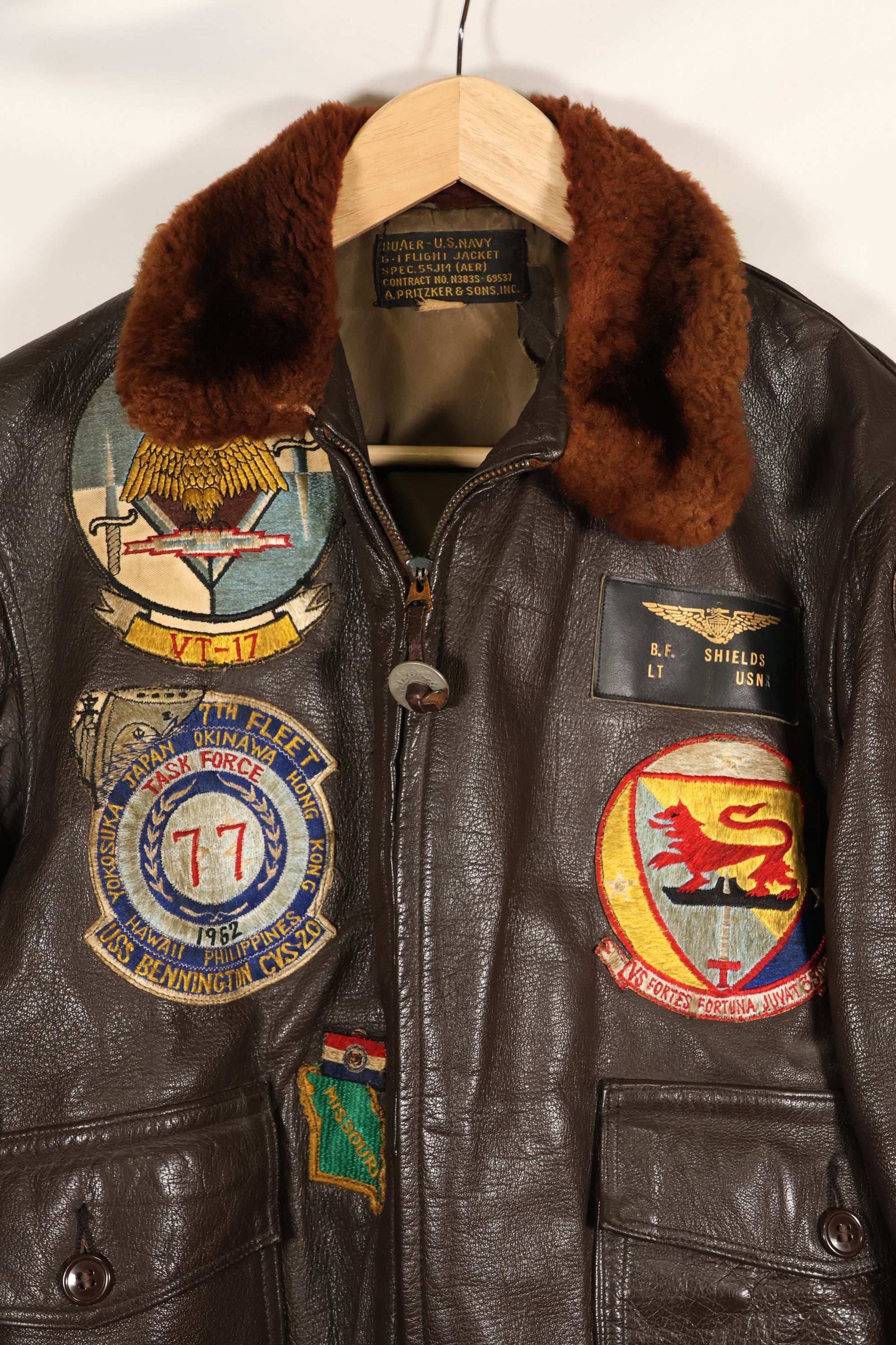 Late 1940s  55J14  U.S. Navy  G-1  Flight Jacket  Very early model  With patches  Rare item