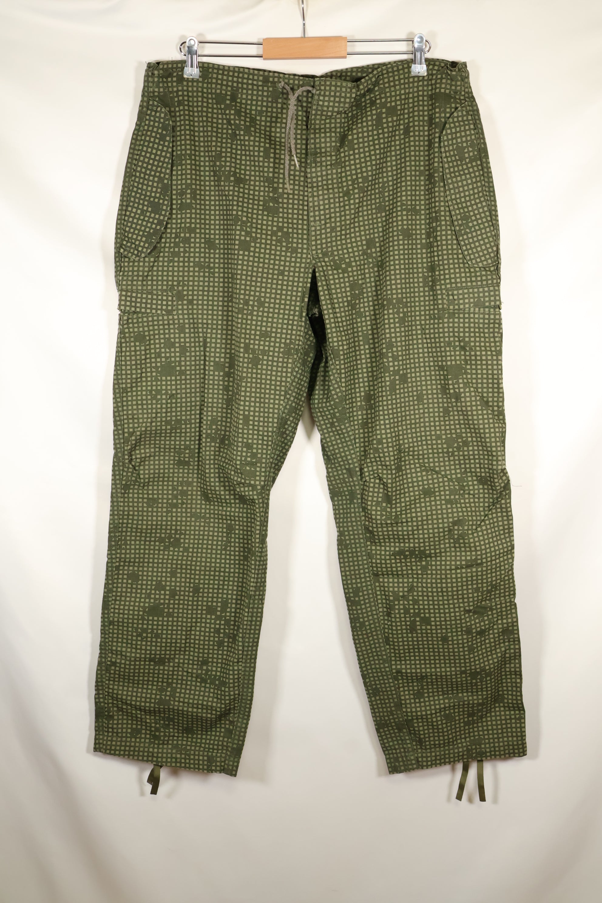 1982 Contract - M-R U.S. Military - Infrared-Countermeasure - Night Camo - Pants - Overpants - Used