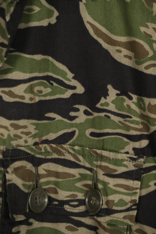 正品二战后期款式虎纹衬衫，美码L码，品相良好