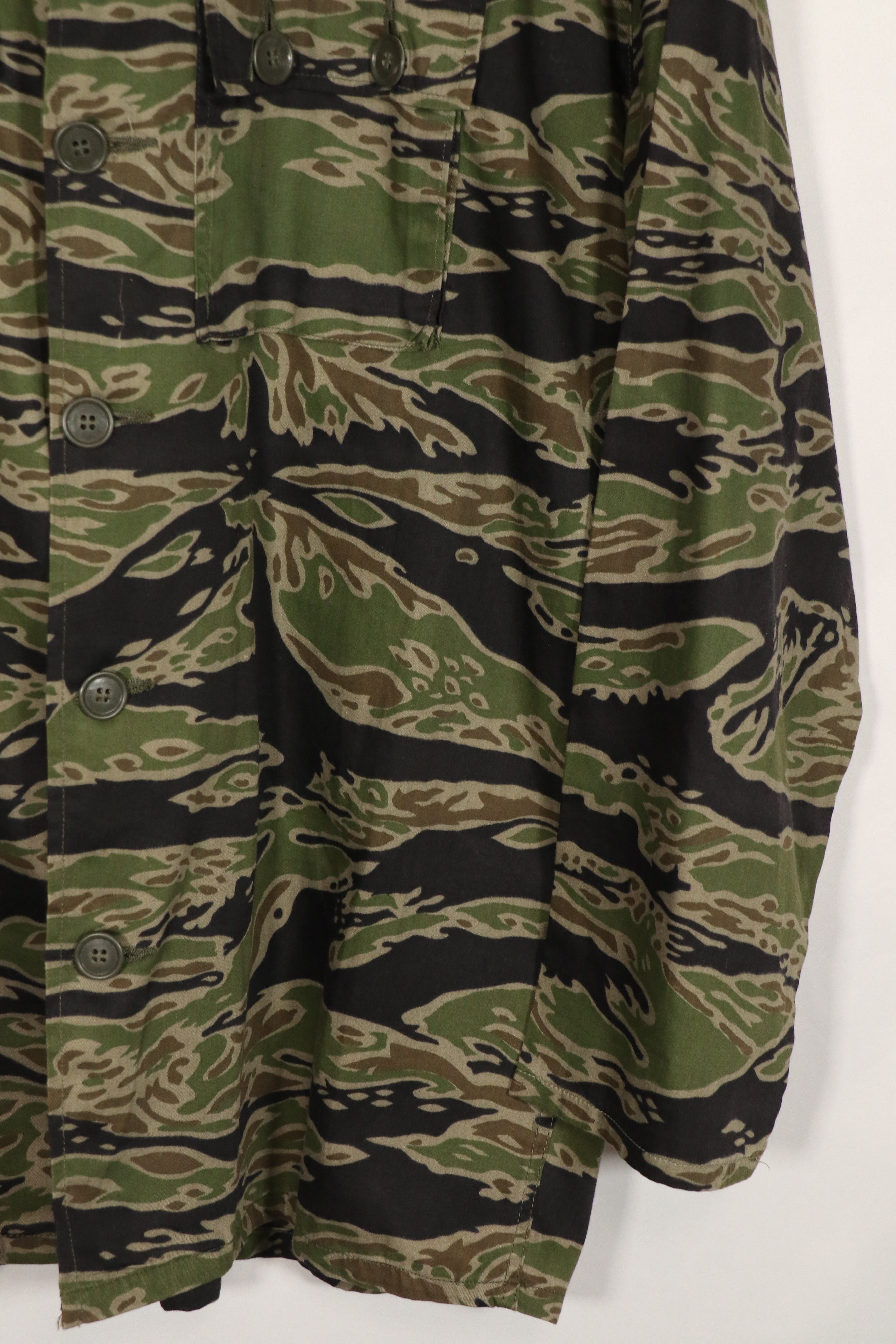 正品二战后期款式虎纹衬衫，美码L码，品相良好