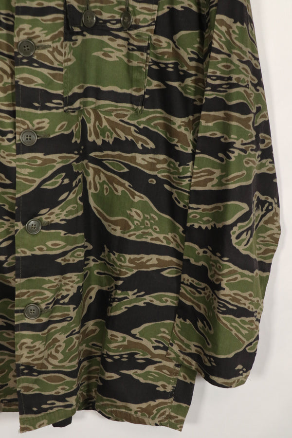 正品二战后期款式虎纹衬衫，美码L码，品相良好