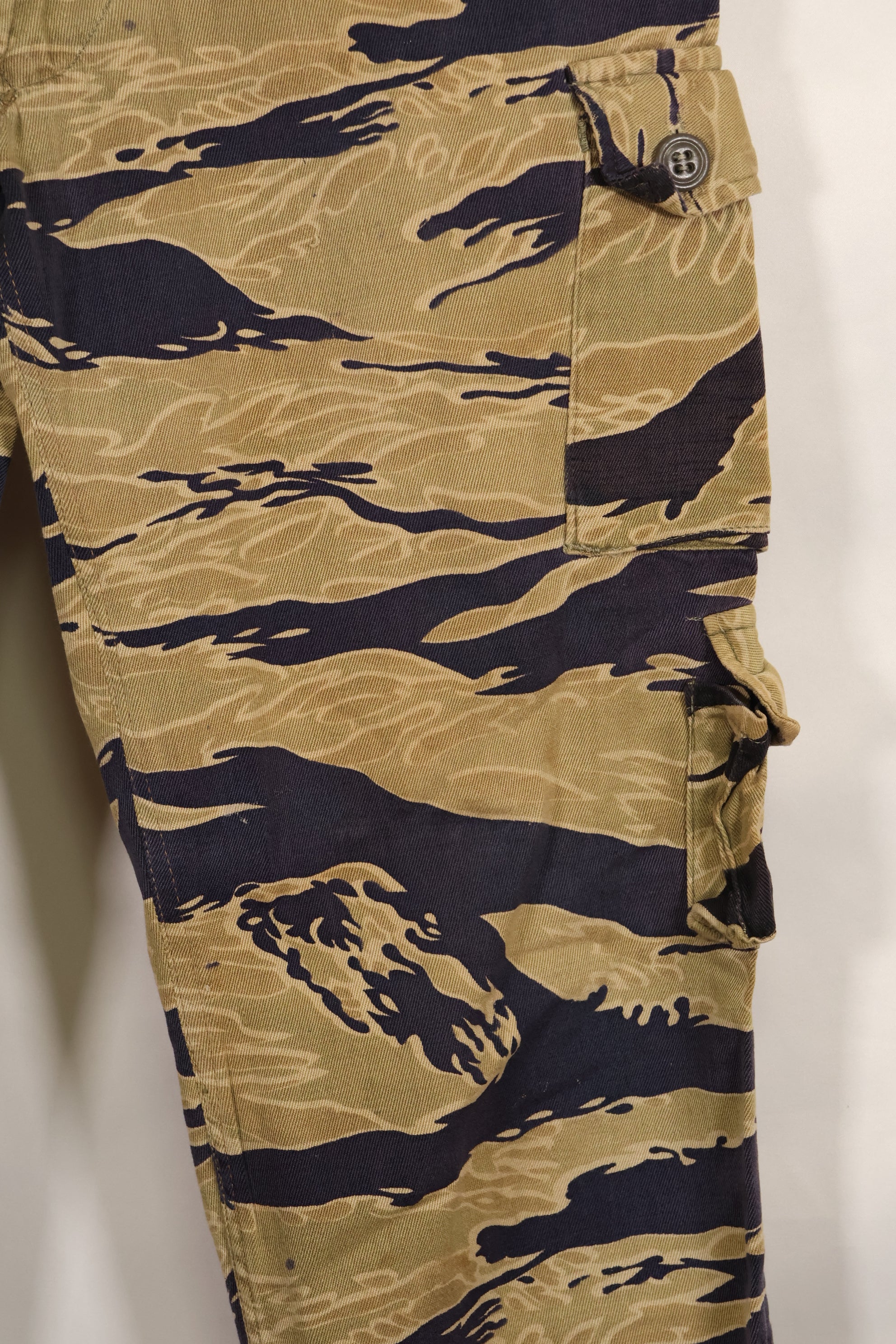 1960年代後半　ゴールドタイガーストライプ　パンツ　USカット　US-M改造　褪色あり　中古品
