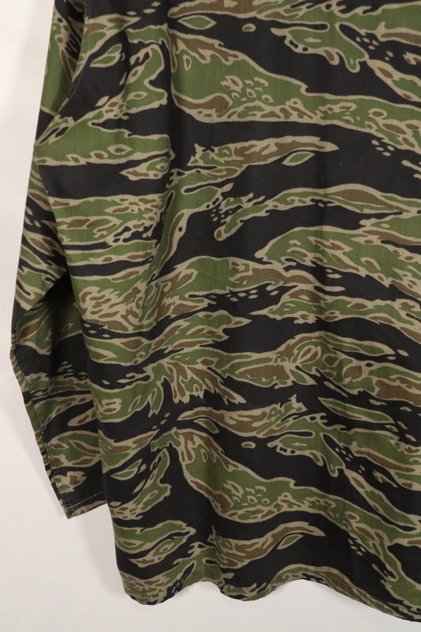 正品二战后期款式虎纹衬衫，美码L码，品相良好