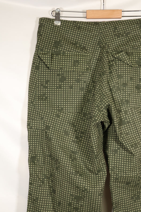 1982 Contract - S-R U.S. Military - Infrared-Countermeasure - Night Camo - Pants - Overpants - Used