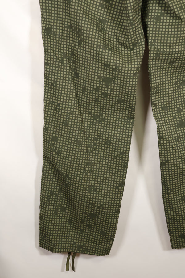 1982 Contract - S-R U.S. Military - Infrared-Countermeasure - Night Camo - Pants - Overpants - Used