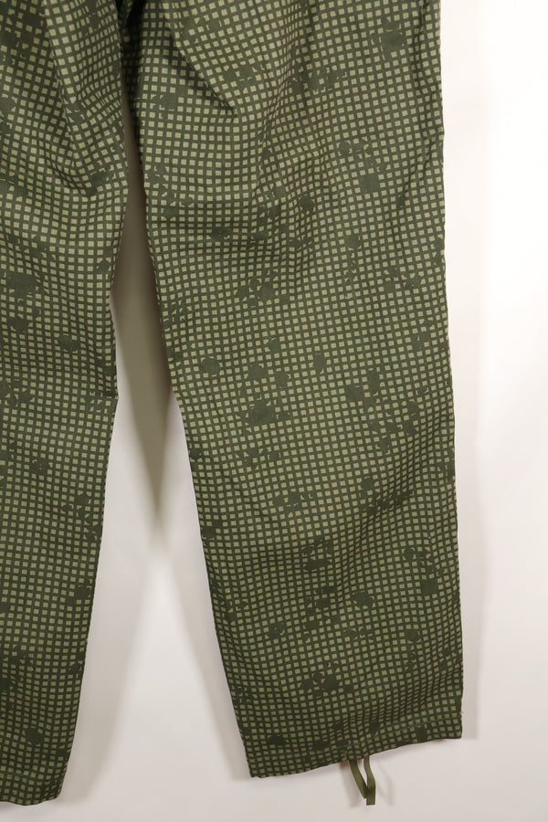 1982 Contract - S-R U.S. Military - Infrared-Countermeasure - Night Camo - Pants - Overpants - Used