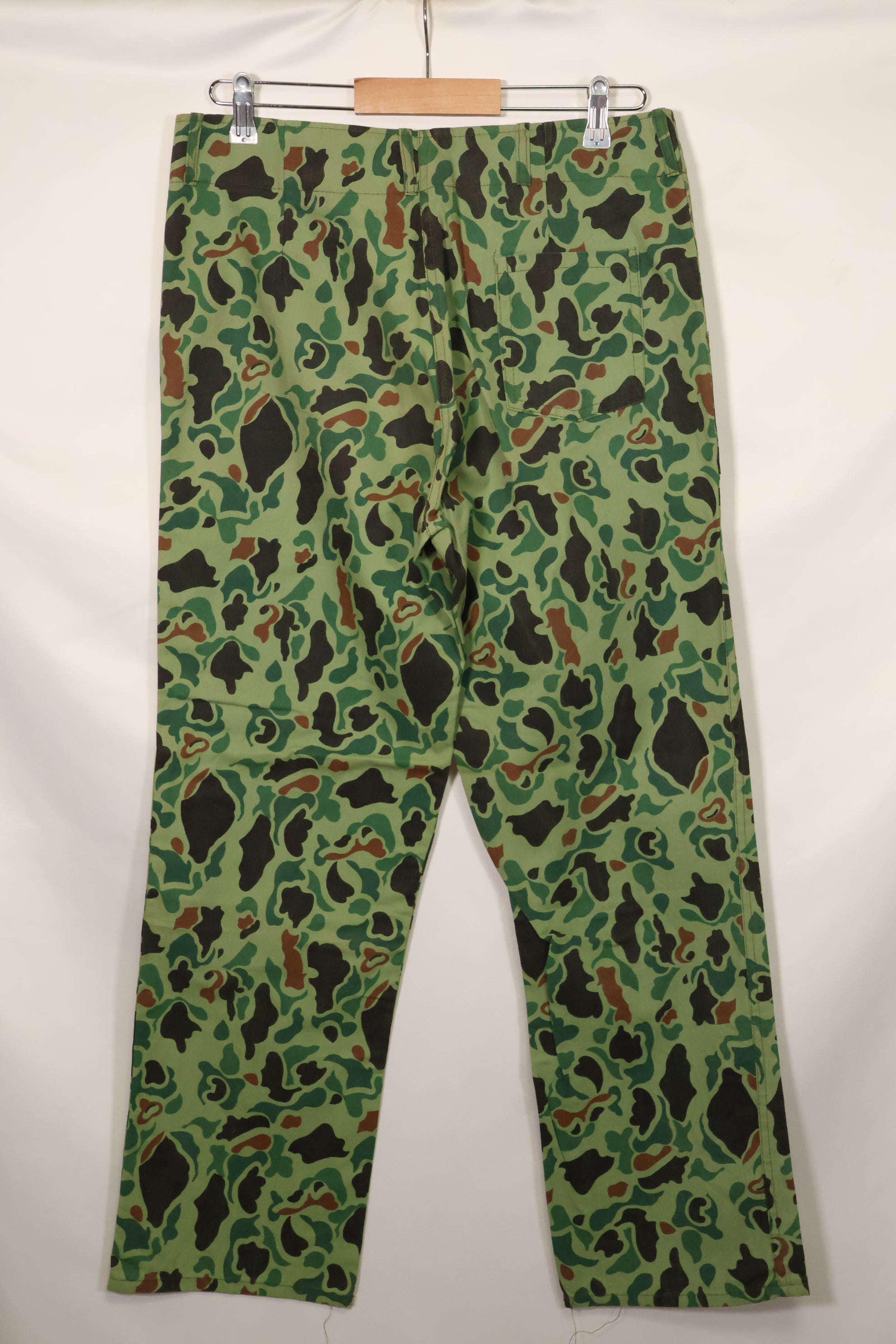 1960年代〜70年代　韓国軍　フロッグスキン迷彩　パンツ　ベイカーパンツカット　中古品　C
