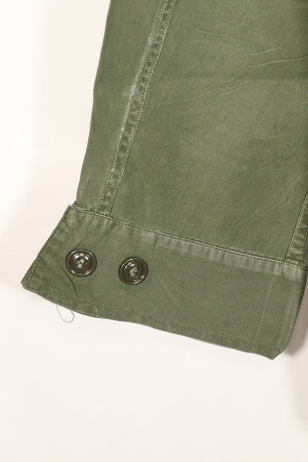 正品，极其罕见的特种作战衬衫，二手，有胶水痕迹，B码