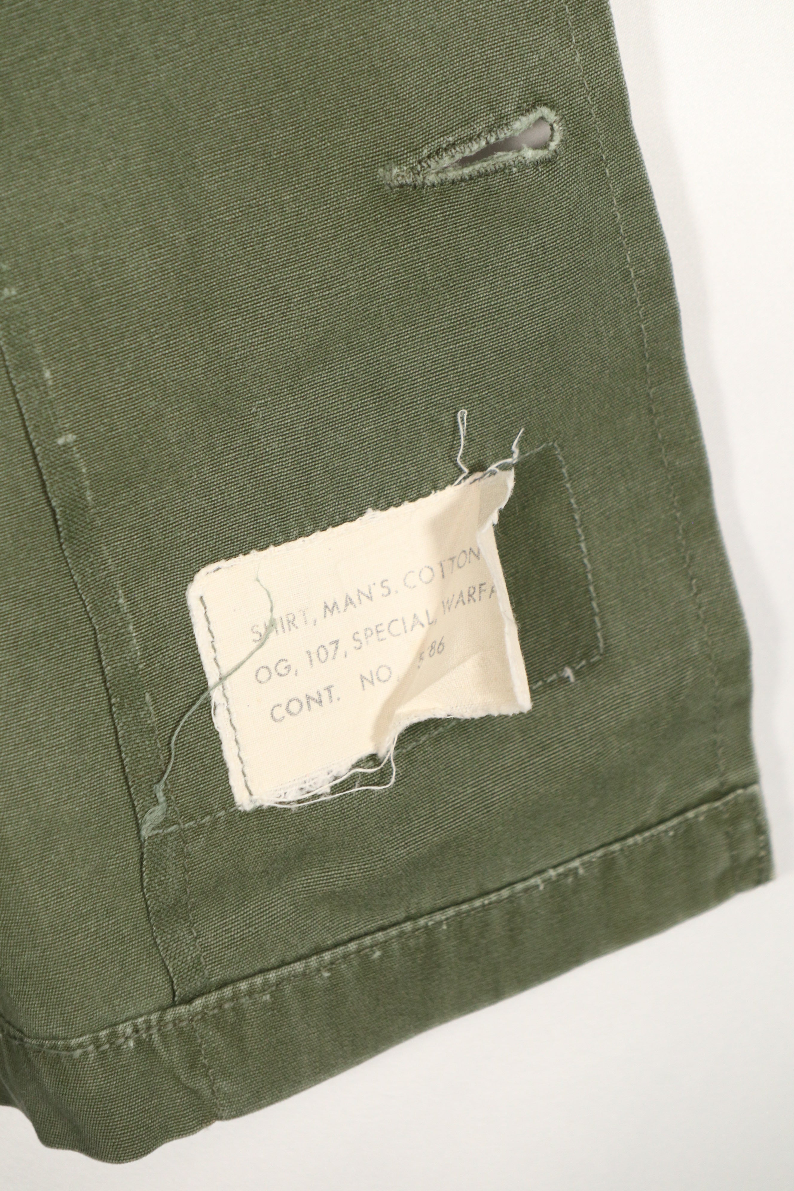 正品，极其罕见的特种作战衬衫，二手，有胶水痕迹，B码