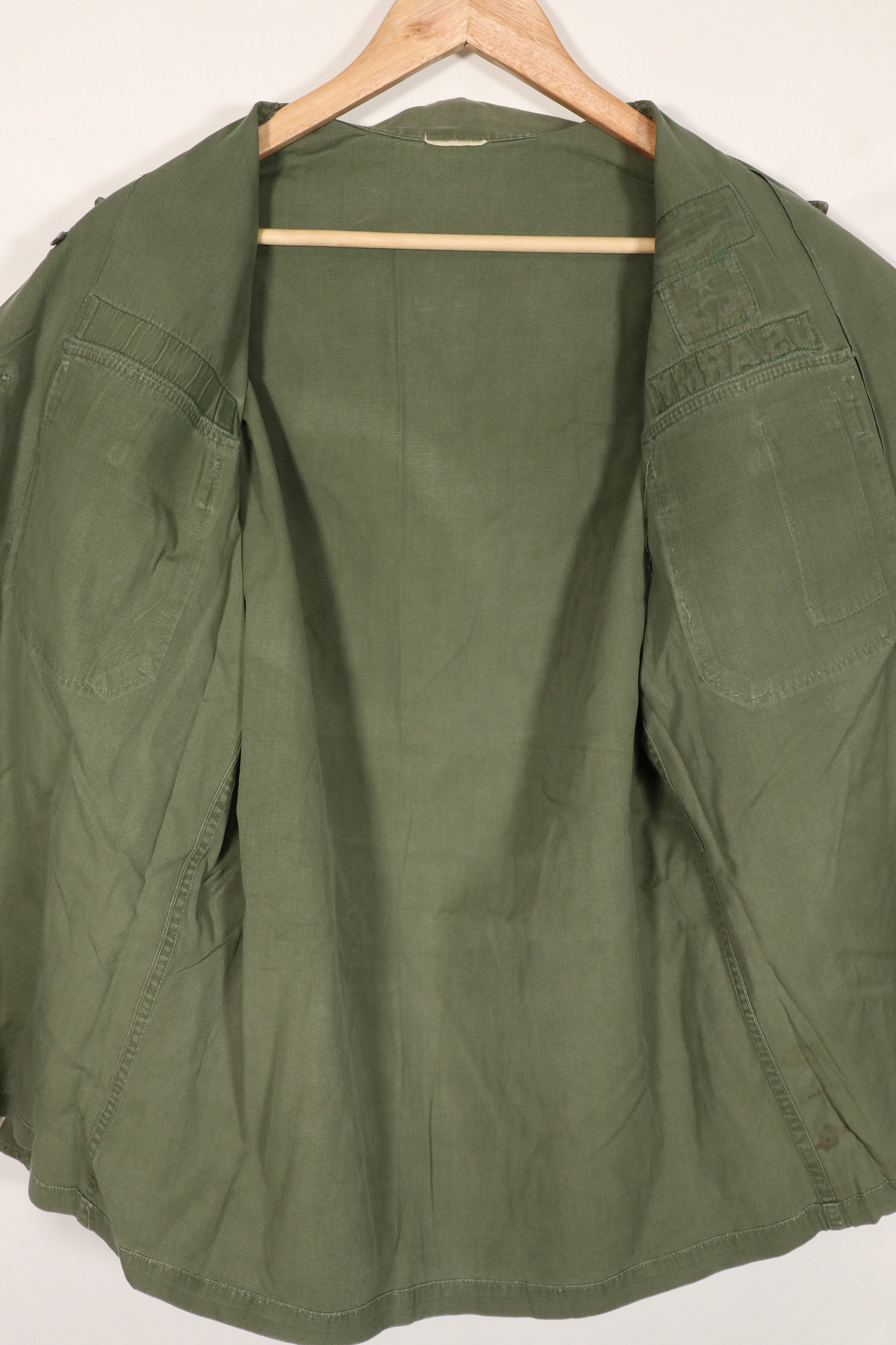 正品，极其罕见的特种作战衬衫，二手，有胶水痕迹，B码