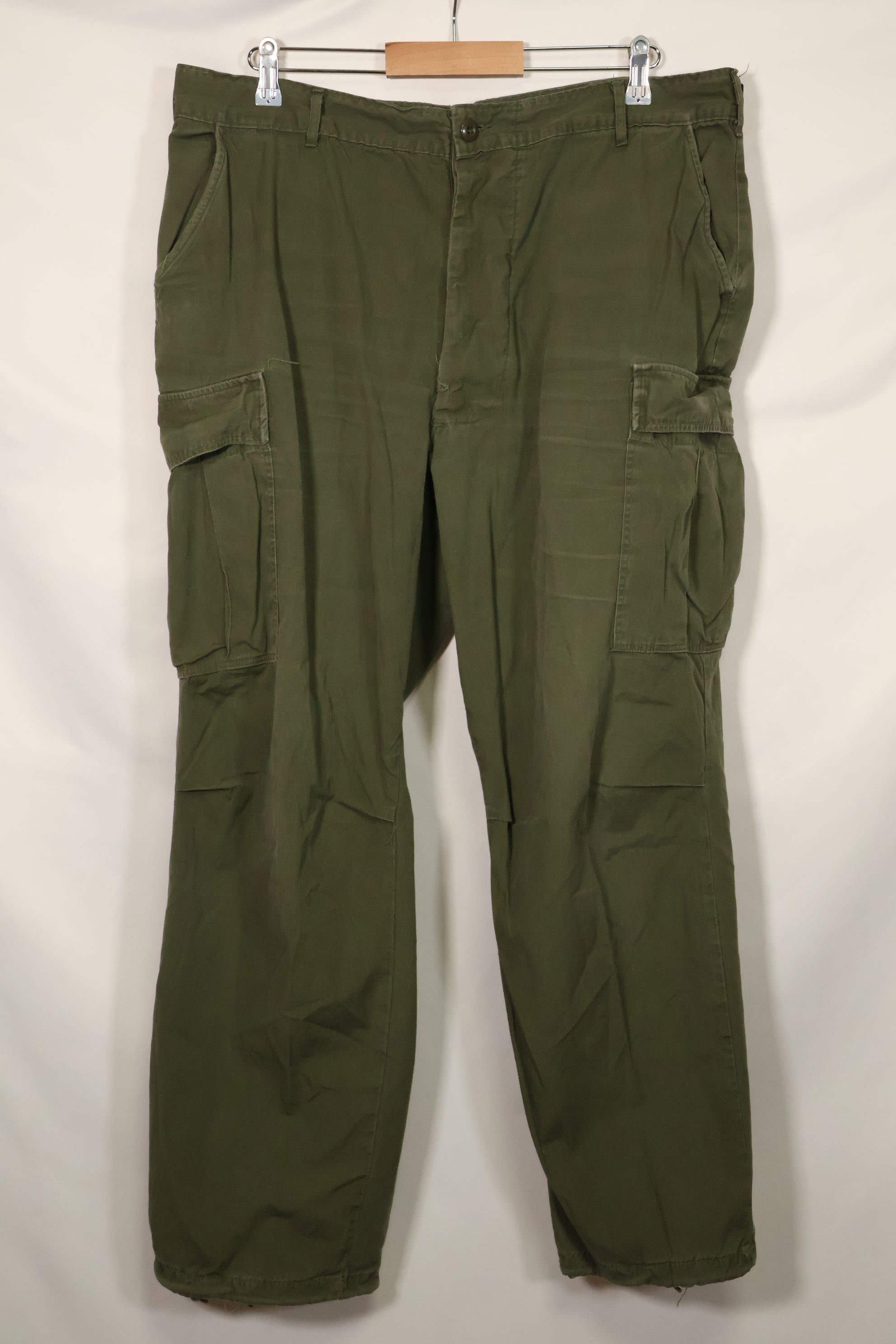 1967年合同第三款非防撕裂丛林作战裤，尺码标签已无法辨认，二手