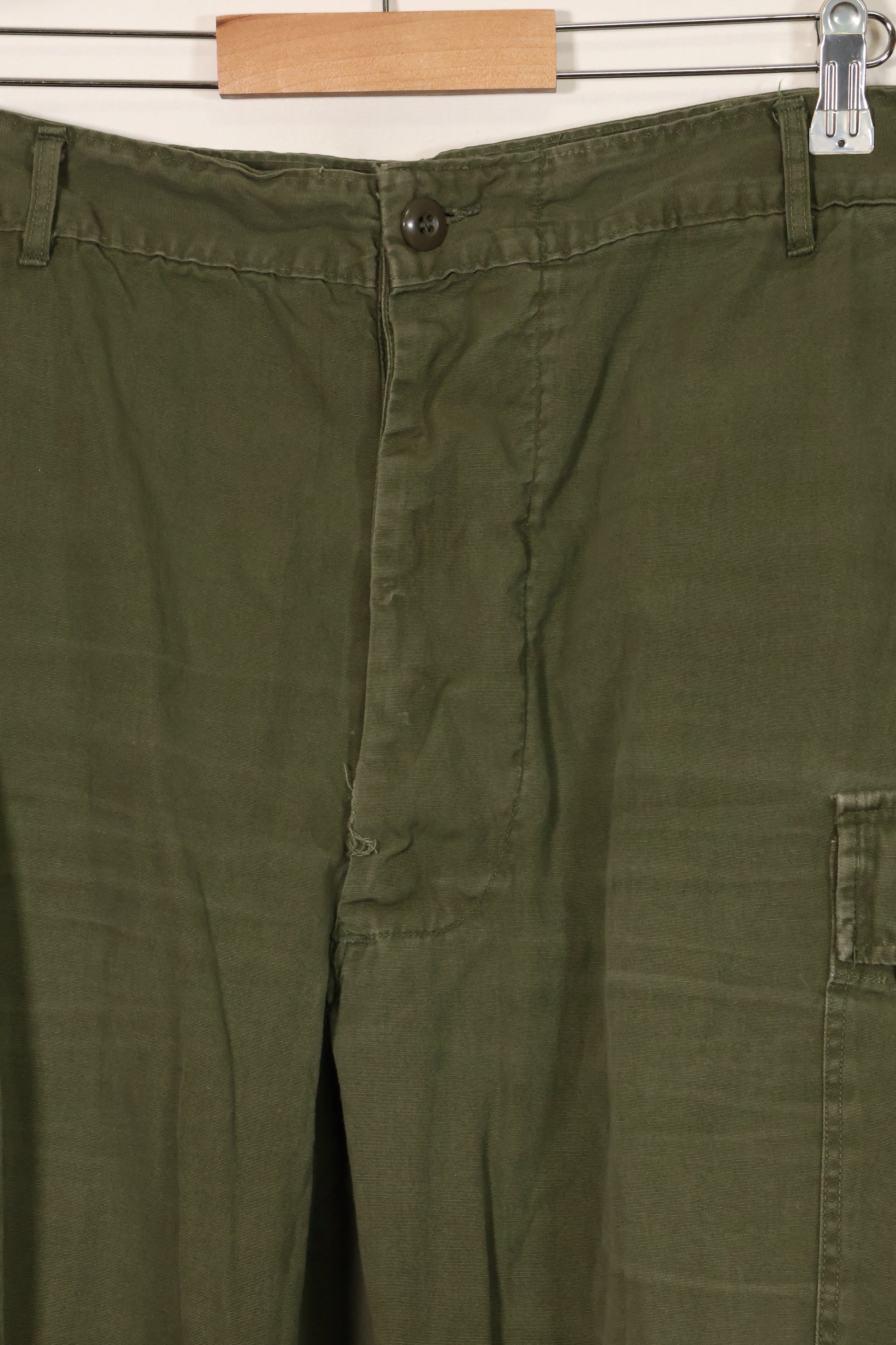 1967年合同第三款非防撕裂丛林作战裤，尺码标签已无法辨认，二手