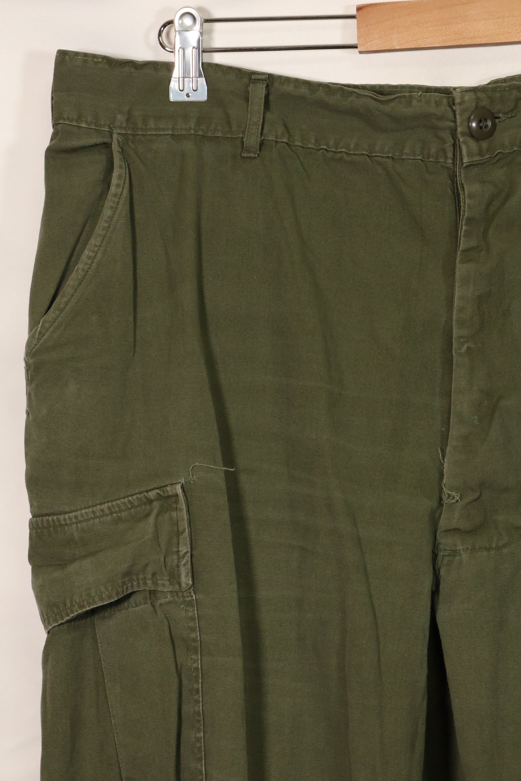 1967年合同第三款非防撕裂丛林作战裤，尺码标签已无法辨认，二手