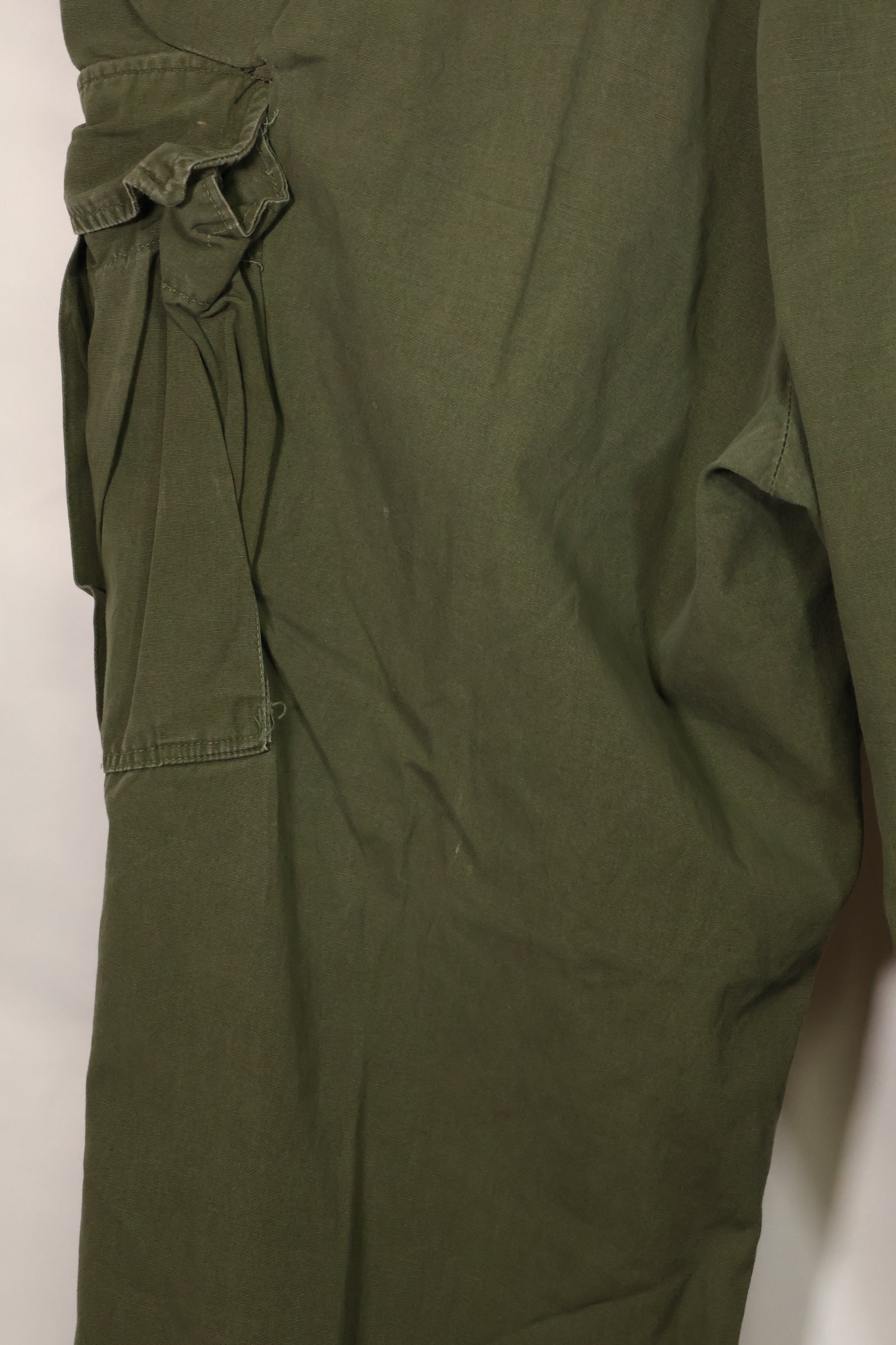 1967年合同第三款非防撕裂丛林作战裤，尺码标签已无法辨认，二手