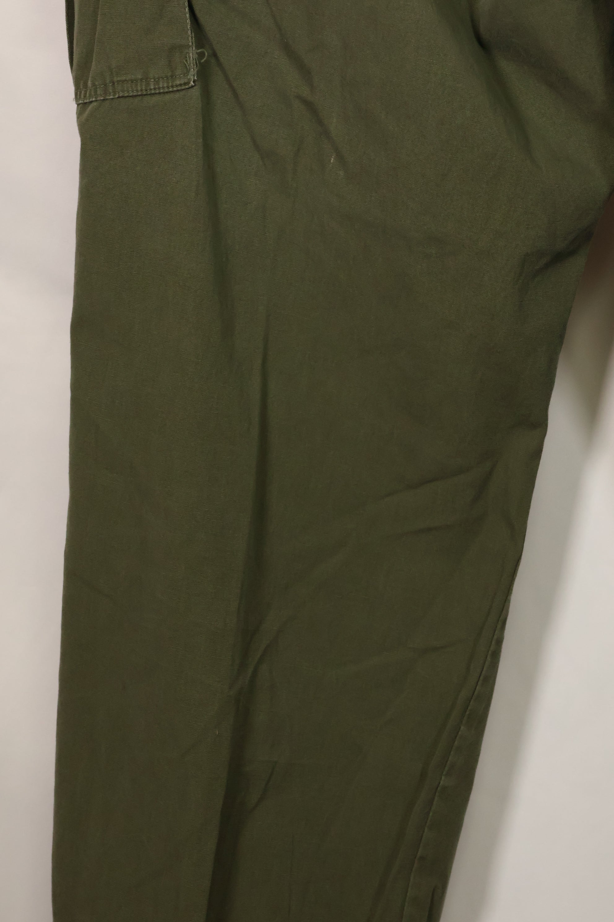 1967年合同第三款非防撕裂丛林作战裤，尺码标签已无法辨认，二手