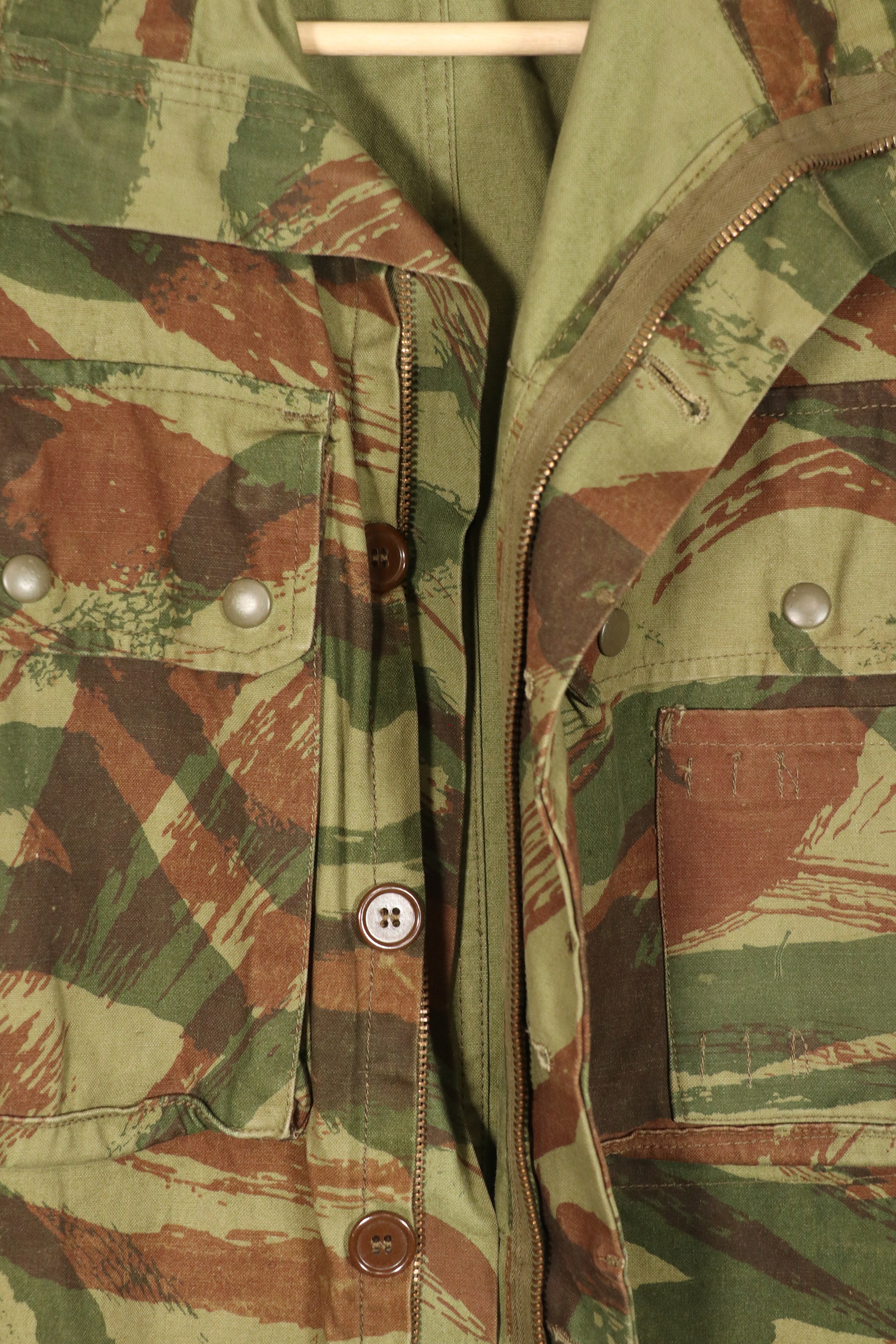 正品 1950 年代法国陆军蜥蜴迷彩 TAP 47/54 空降兵夹克，近乎全新