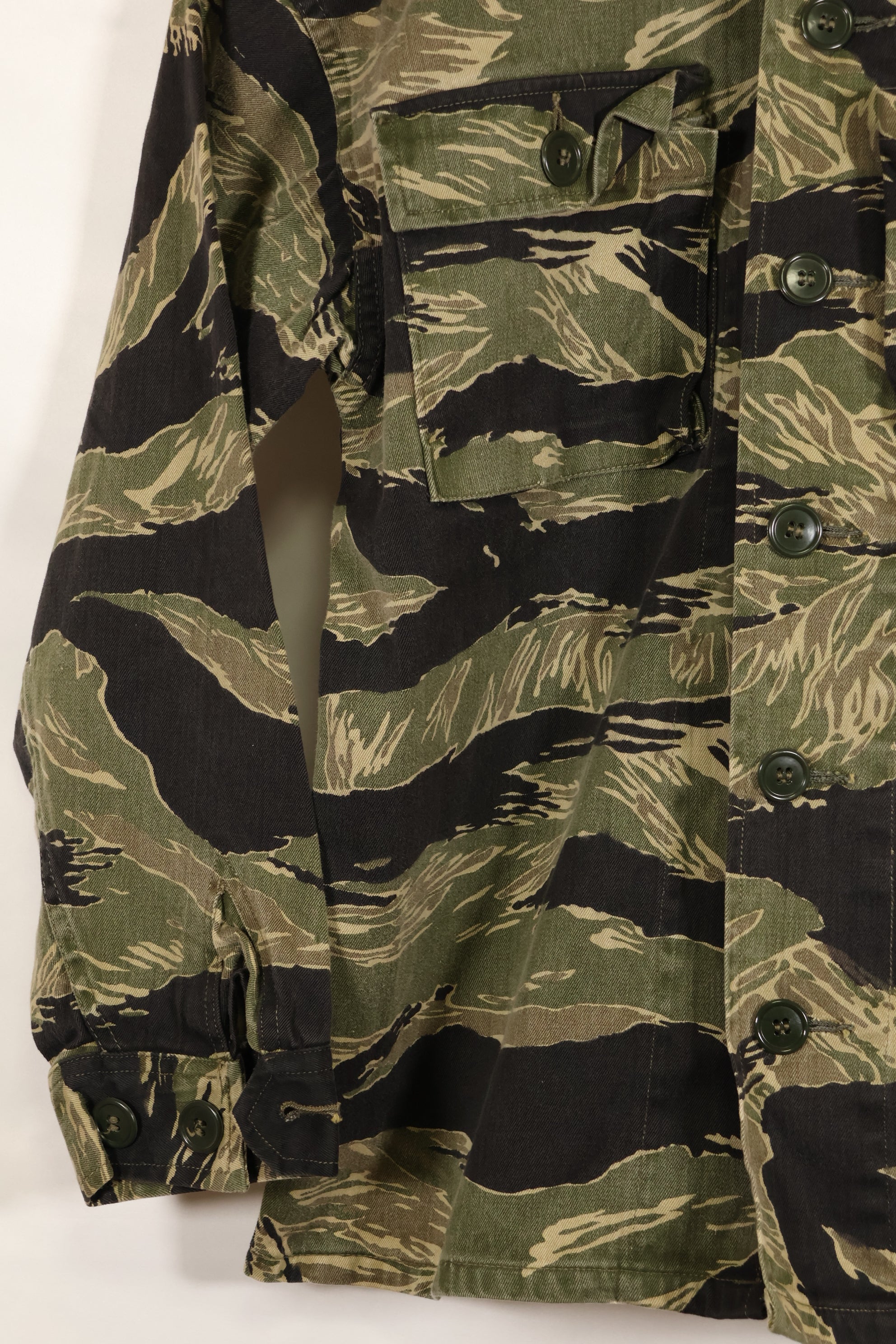 1960年代　A-M　沖縄タイガー　タイガーストライプ　シャツ　Asian Cut　状態良い　中古品