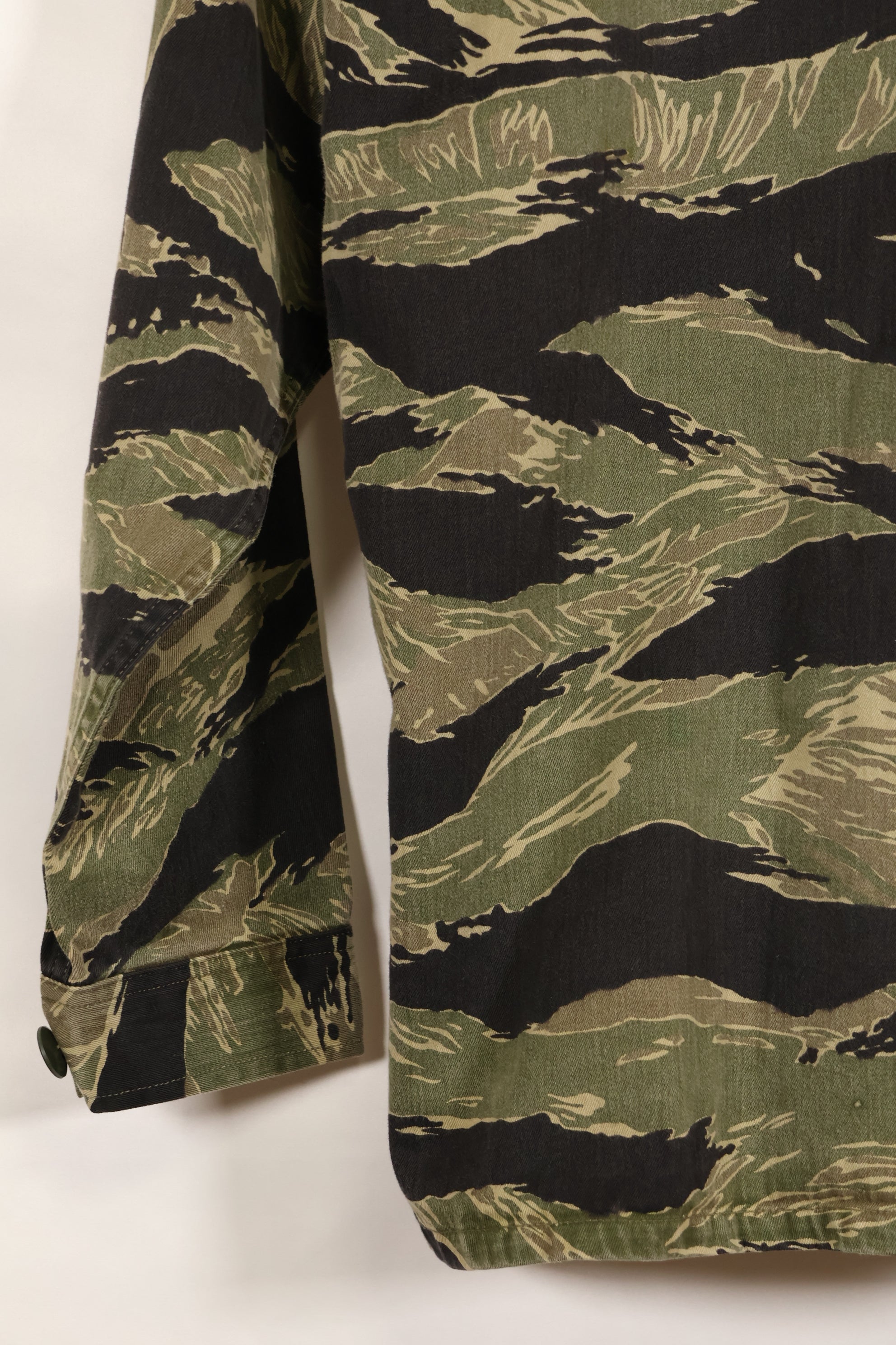 1960年代　A-M　沖縄タイガー　タイガーストライプ　シャツ　Asian Cut　状態良い　中古品