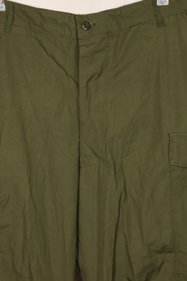 1967 年全新库存第三代非防撕裂丛林迷彩裤（无尺码标签）