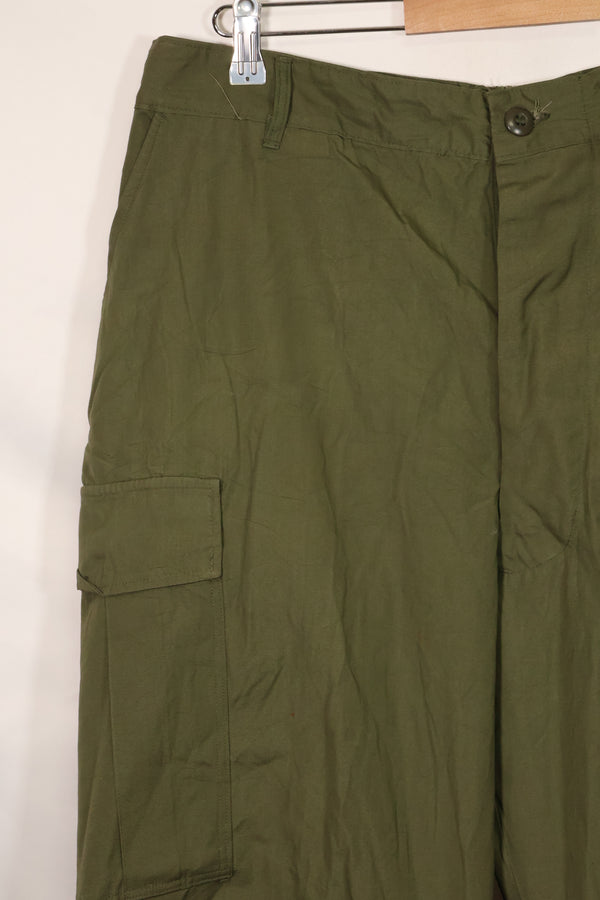 1967 年全新库存第三代非防撕裂丛林迷彩裤（无尺码标签）