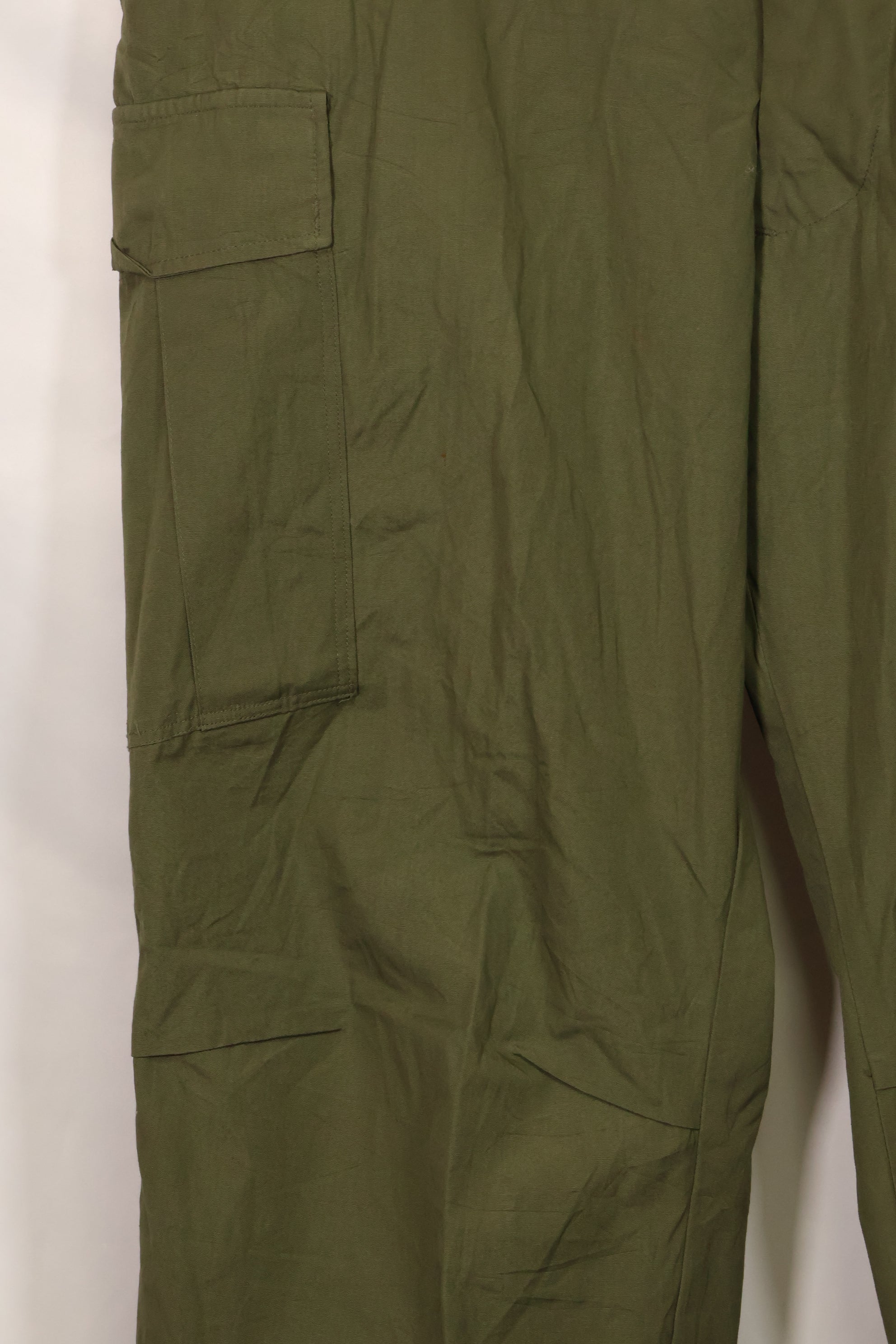1967 年全新库存第三代非防撕裂丛林迷彩裤（无尺码标签）