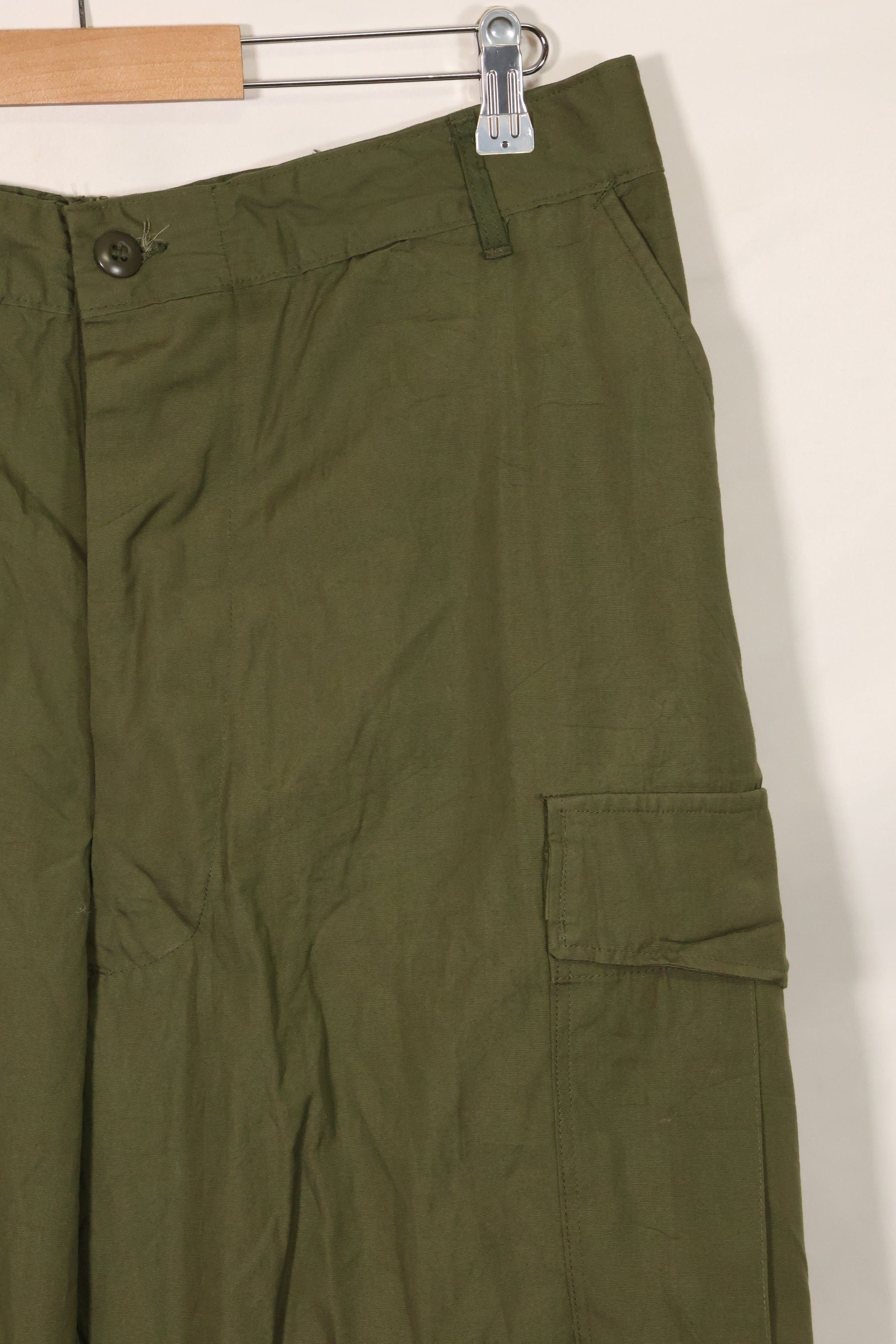 1967 年全新库存第三代非防撕裂丛林迷彩裤（无尺码标签）