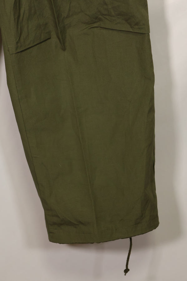 1967 年全新库存第三代非防撕裂丛林迷彩裤（无尺码标签）