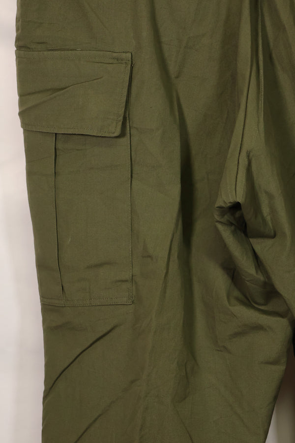 1967 年全新库存第三代非防撕裂丛林迷彩裤（无尺码标签）