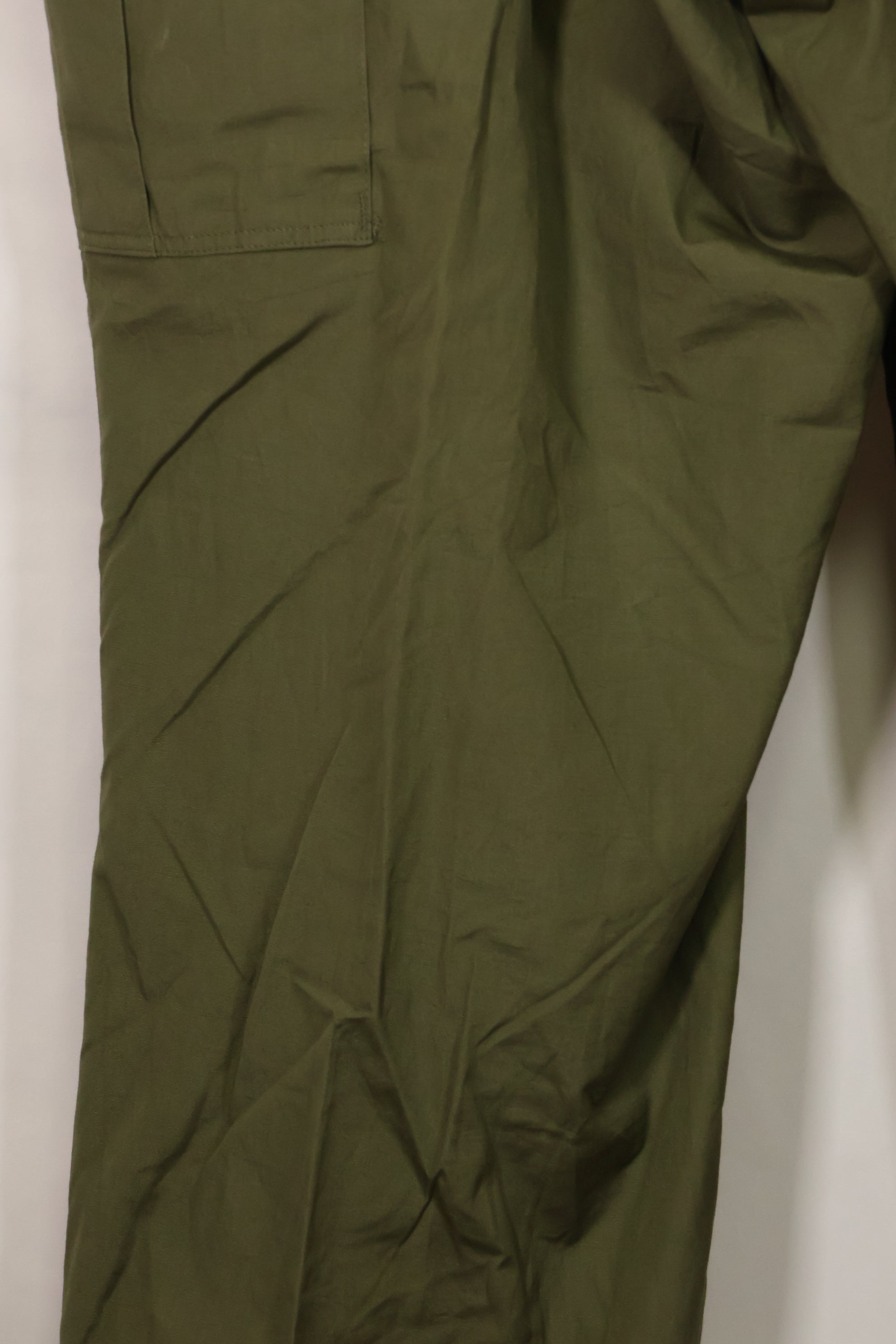 1967 年全新库存第三代非防撕裂丛林迷彩裤（无尺码标签）