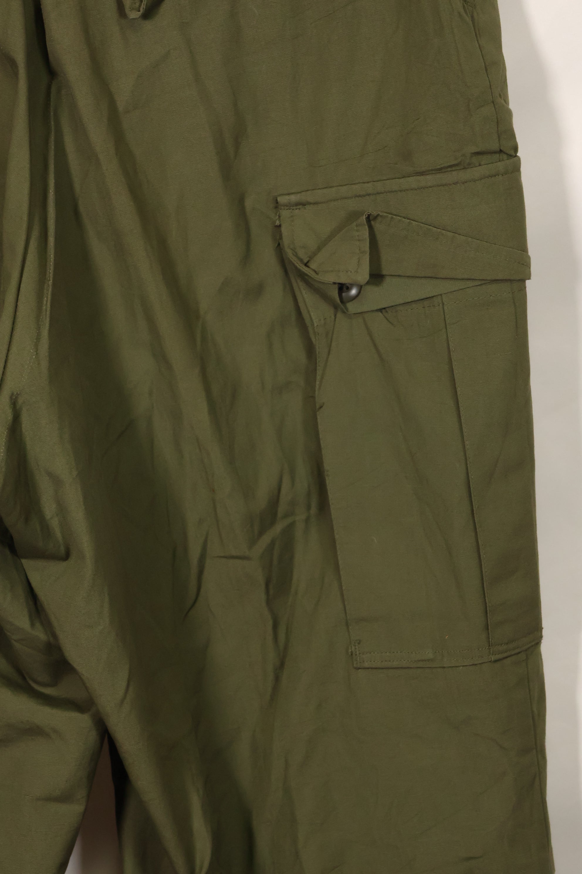 1967 年全新库存第三代非防撕裂丛林迷彩裤（无尺码标签）