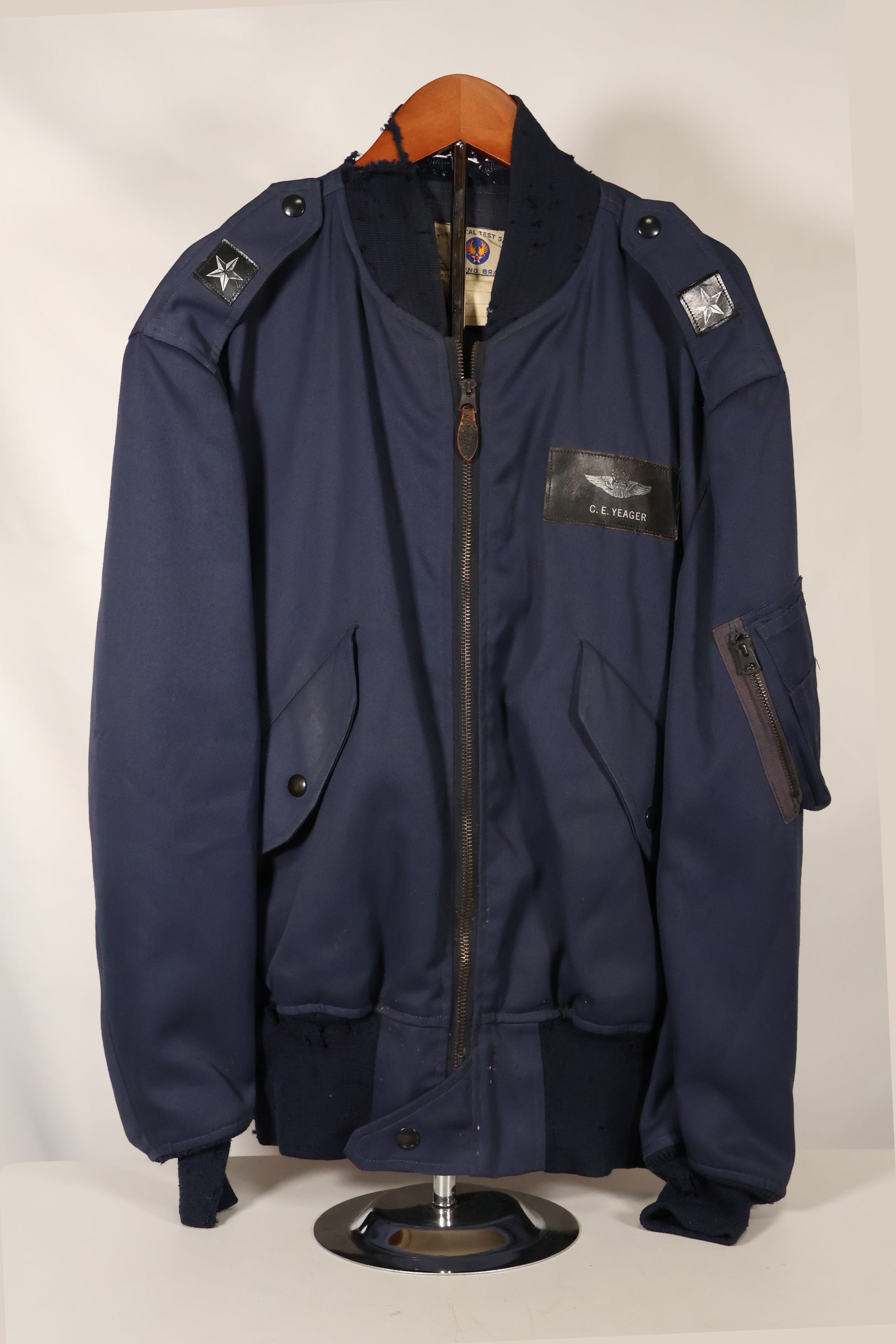 1969年　チャック・イエーガー空軍少将　テストサンプルブランチ製　フライトジャケット　徽章付