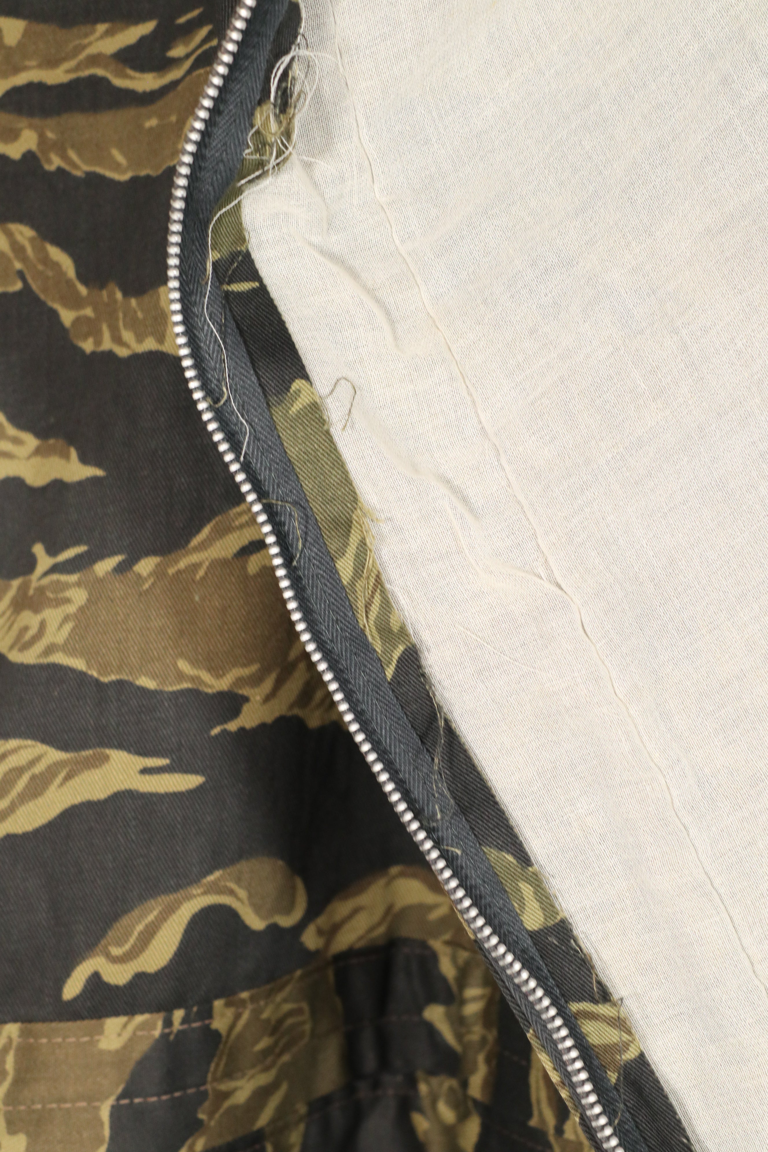 正品 Zig Zag 虎纹西装包，二手