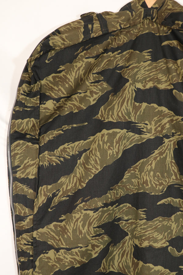 正品 Zig Zag 虎纹西装包，二手