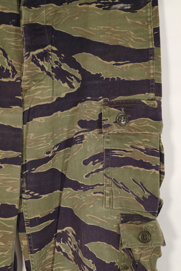 正品经典虎纹图案裤子，二手，有修补痕迹