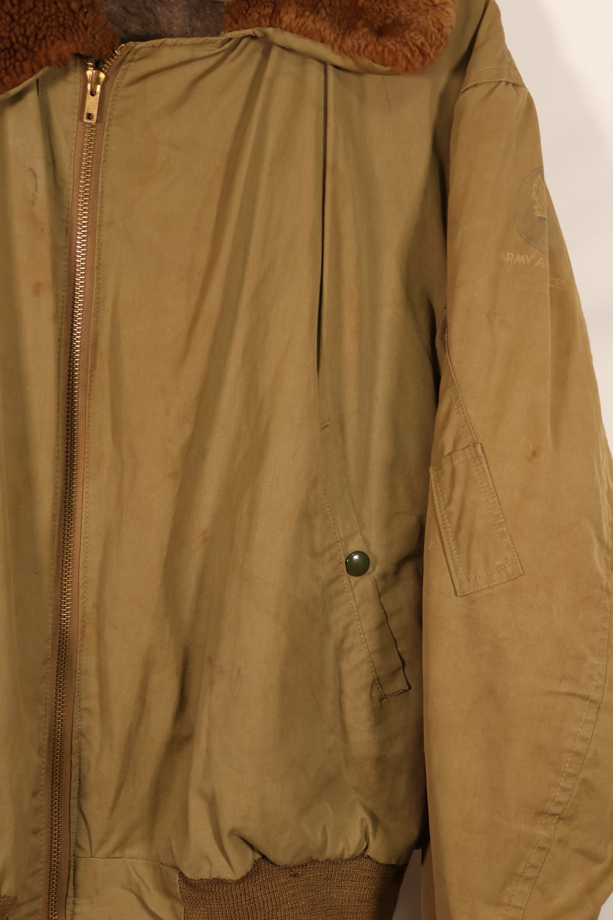 実物　1940年代　アメリカ陸軍航空隊　USAAF　B-15　フライトジャケット　ラベルなし　中古品