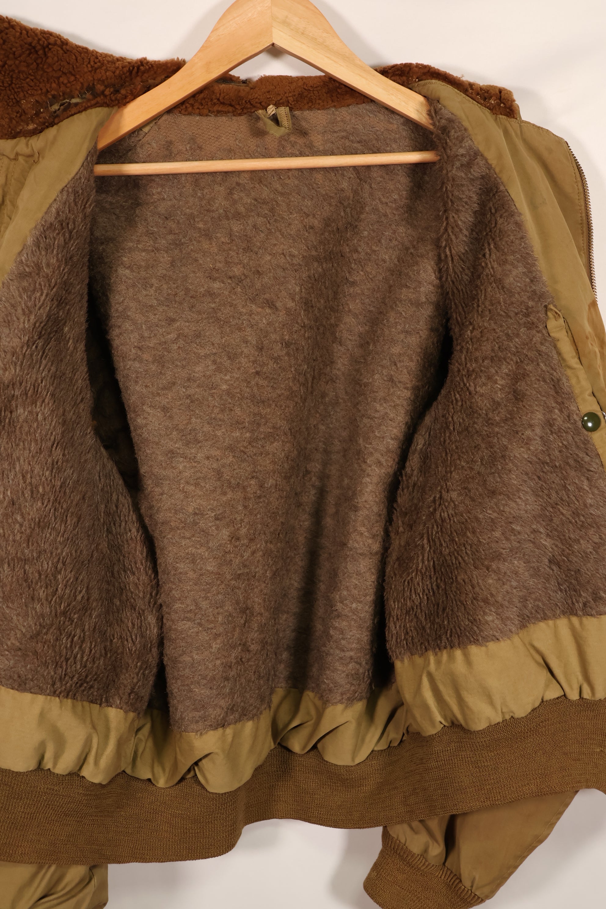 実物　1940年代　アメリカ陸軍航空隊　USAAF　B-15　フライトジャケット　ラベルなし　中古品