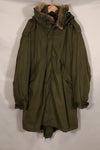 Early 1950s MEDIUM M51 Field Parka with coyote hood, used.