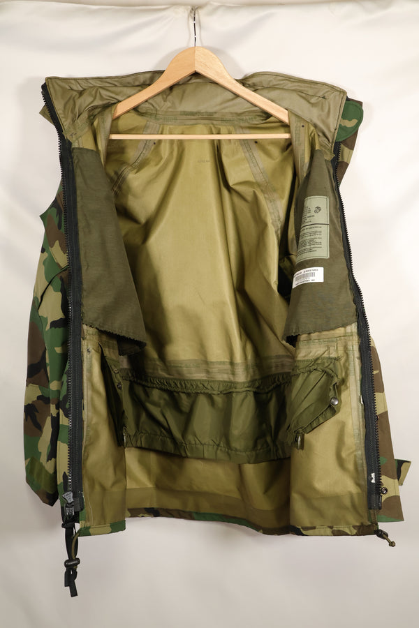 1997年会計　M-R　アメリカ軍　ウッドランド迷彩　ECWCS　Gen1 ゴアテックス　パーカー　中古品